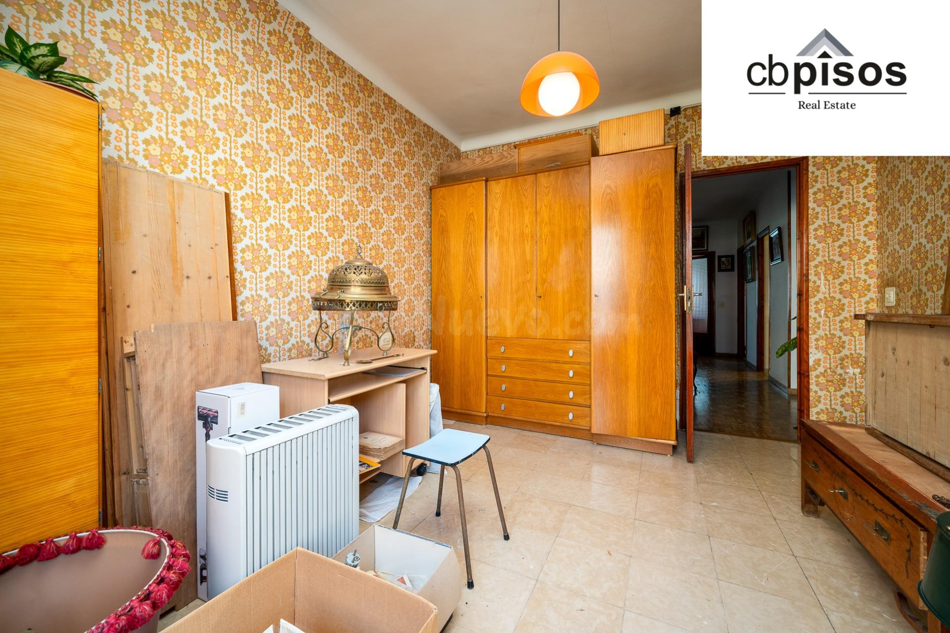 PISO DE 150 M2 EN AUSIÀS MARCH CON 4 habitaciones DOBLES, TE - foto 4