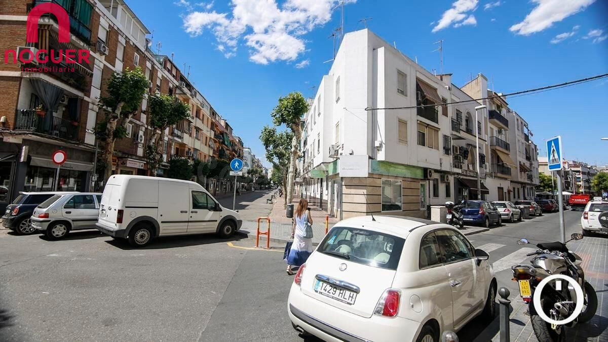 PISO EN VENTA EN LA ZONA DE JESUS RESCATADO - EXTERIOR CON TERRAZA Y ASCENSOR - foto 4
