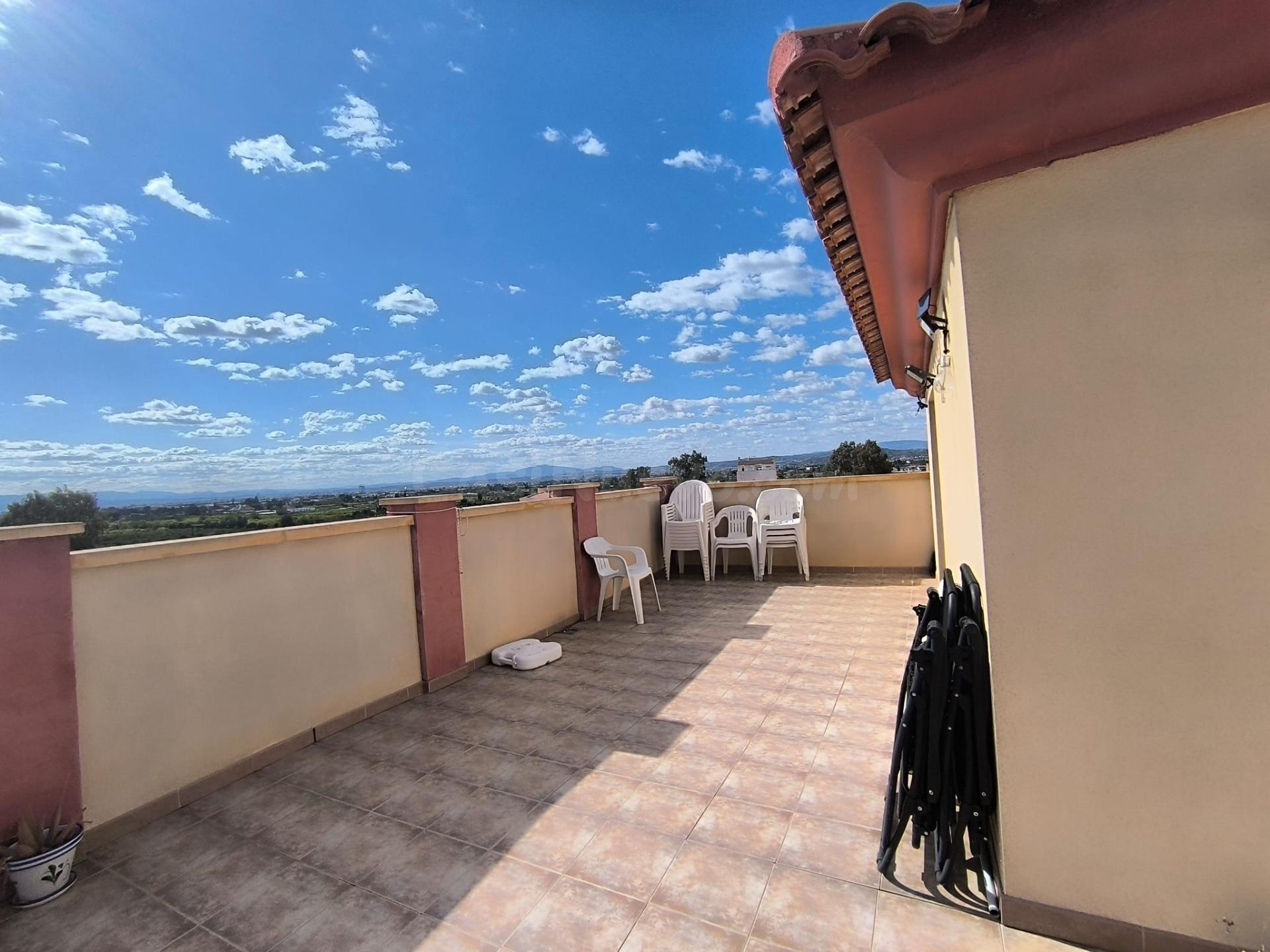 ++Ático dúplex con 50 m2 de terraza y vistas a la montaña: a - foto 3