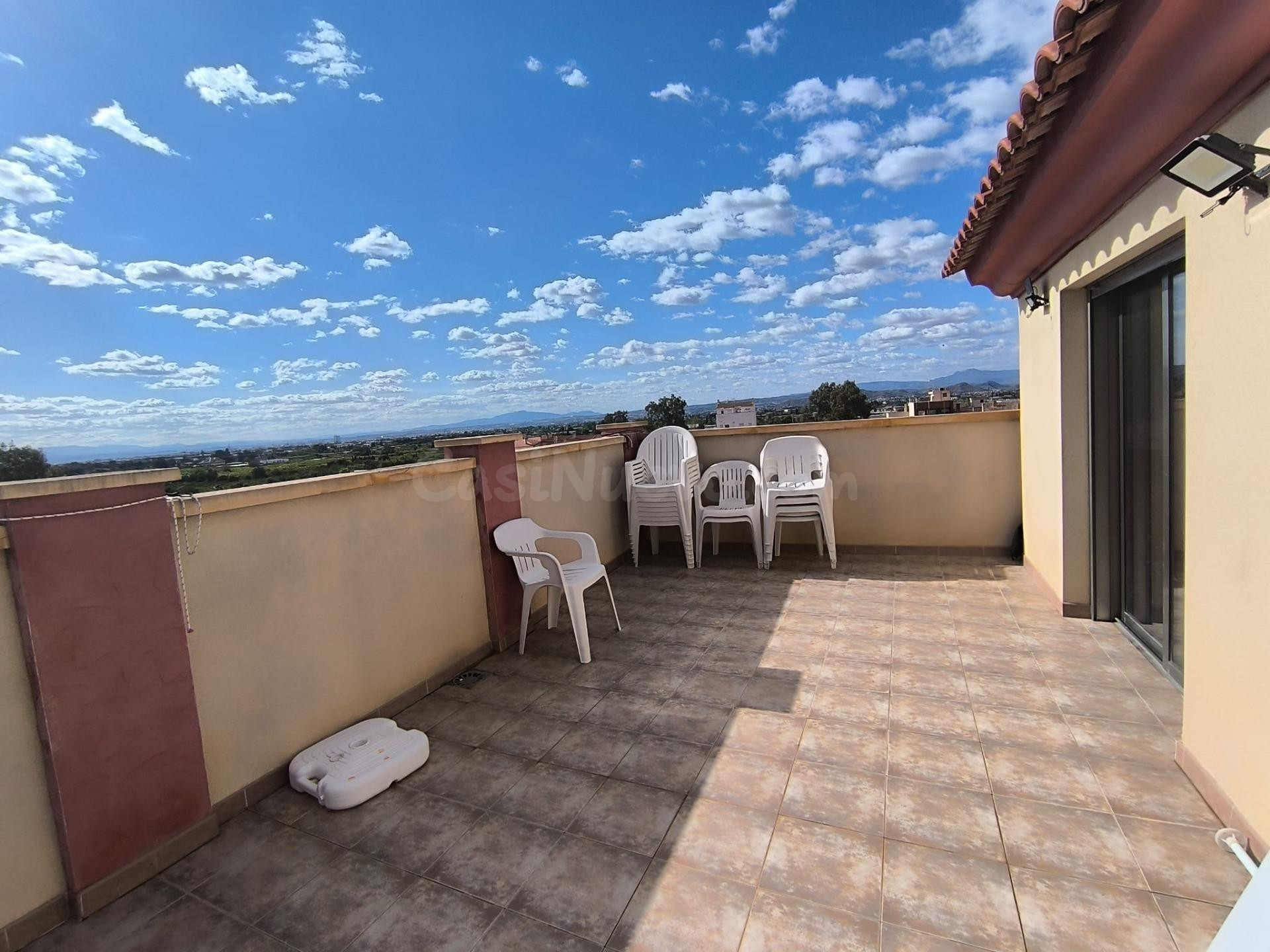 ++Ático dúplex con 50 m2 de terraza y vistas a la montaña: a - foto 4