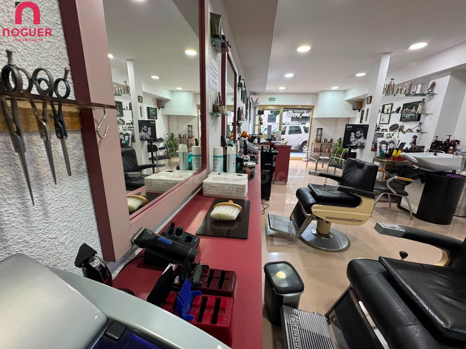 TRASPASO DE PELUQUERÍA – NEGOCIO EN FUNCIONAMIENTO Y CON CLIENTELA FIDELIZADA
