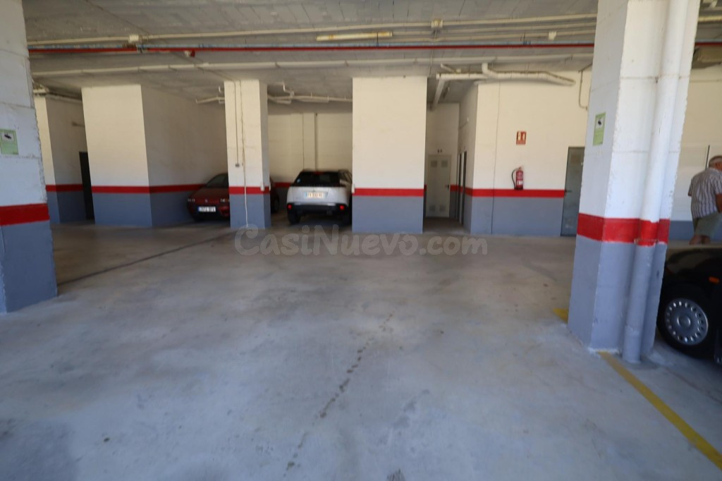 Parking coche en Venta en Benalmadena Málaga - foto 3