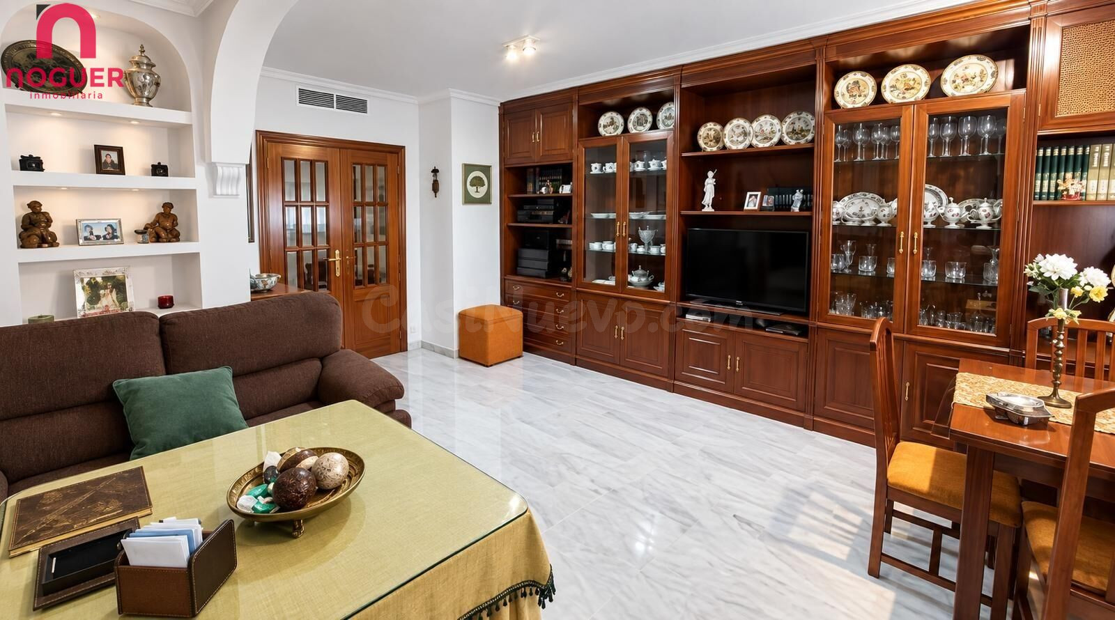 PISO EN VENTA EN LA ZONA DEL ZOCO – ASCENSOR, TERRAZA, GARAJ