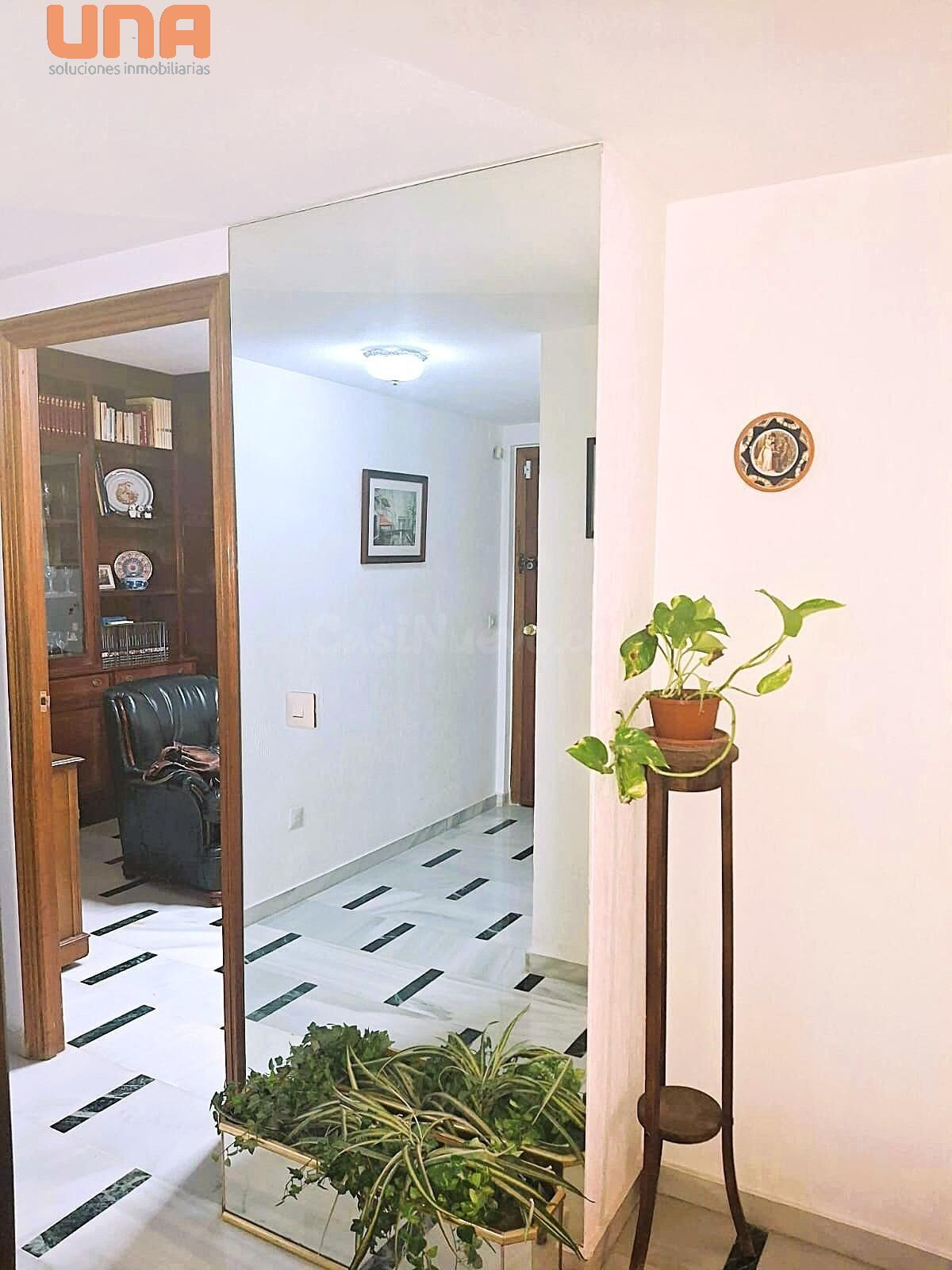 Piso señorial, en pleno centro (junto a Gondomar y Bulevar G