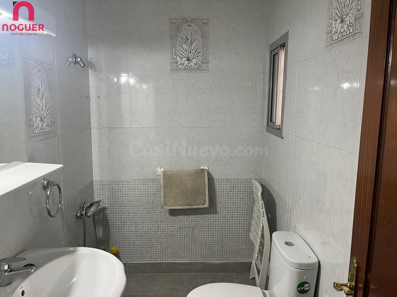 Piso en Parque Cruz Conde con cuatro dormitorios , ascensor  - foto 5