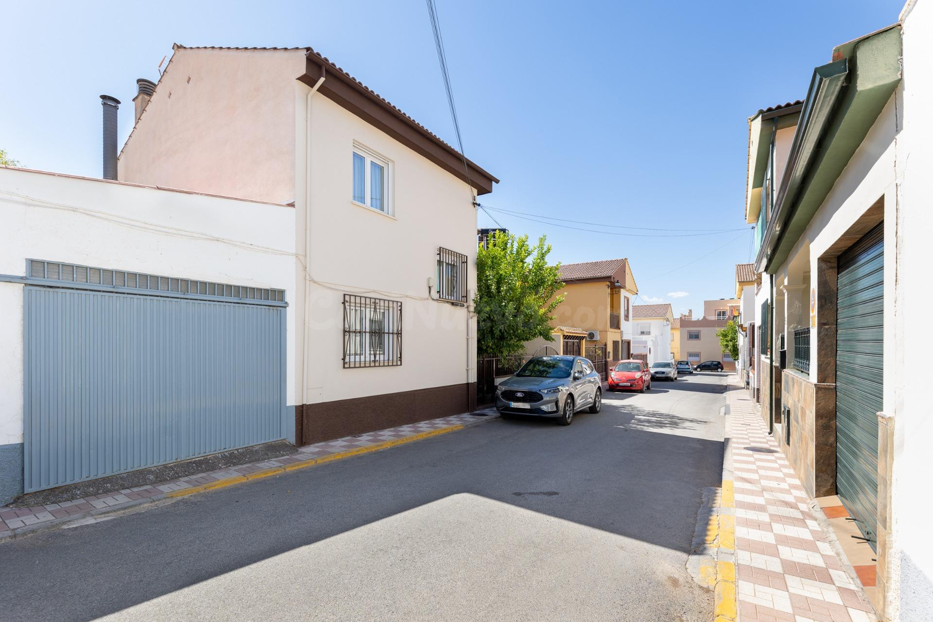 ¡EXCLUSIVO CHALET PAREADO TOTALMENTE REFORMADO CON JACUZZI Y - foto 3