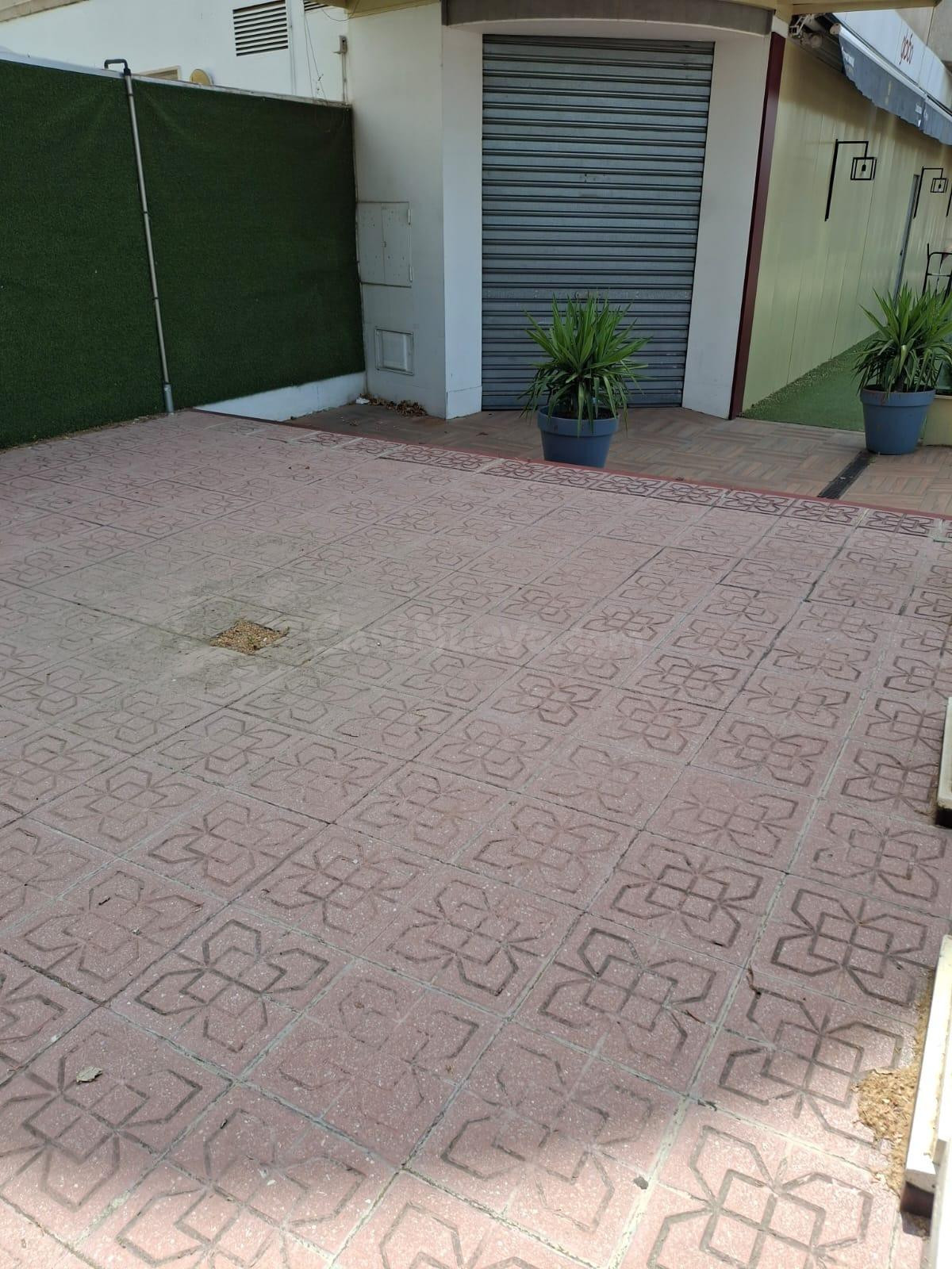 Local en alquiler en Avenida de Brillante