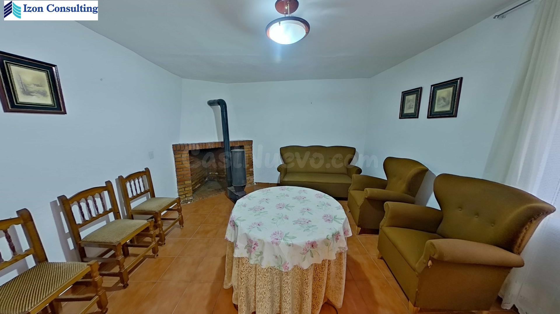 ESTUPENDA CASA CON AMPLIO PATIO EN ALCADOZO