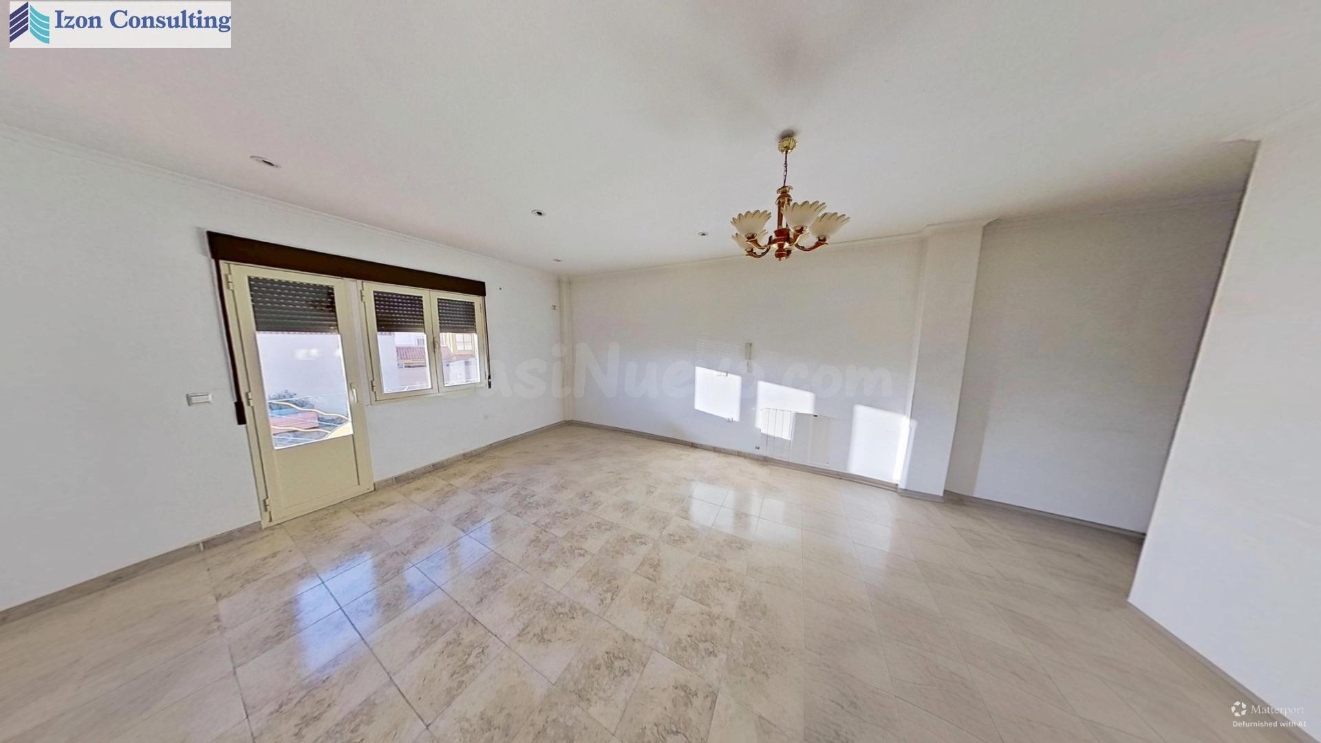 PISO DE TRES habitaciones , PATIO Y GARAJE EN MADRIGUERAS. - foto 5