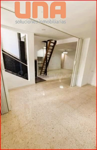 Piso en barrio del naranjo recien reformado listo para entra