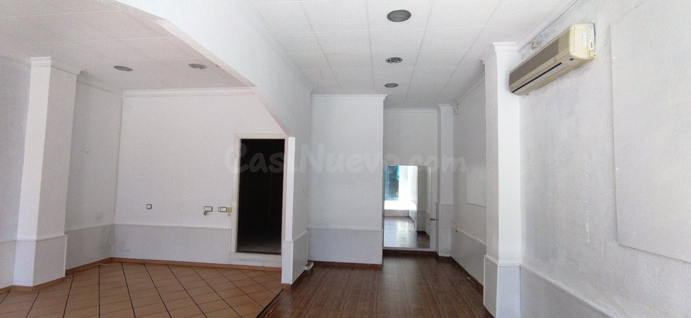 Local comercial 60m² en alquiler - Barrio de la merced - foto 4