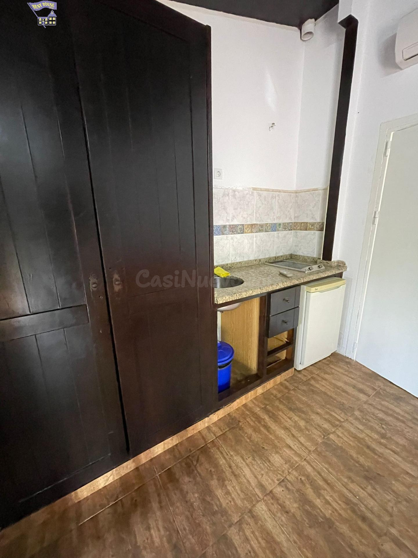 SE ALQUILA ESTUDIO EN ZONA EL ROMERAL - foto 4