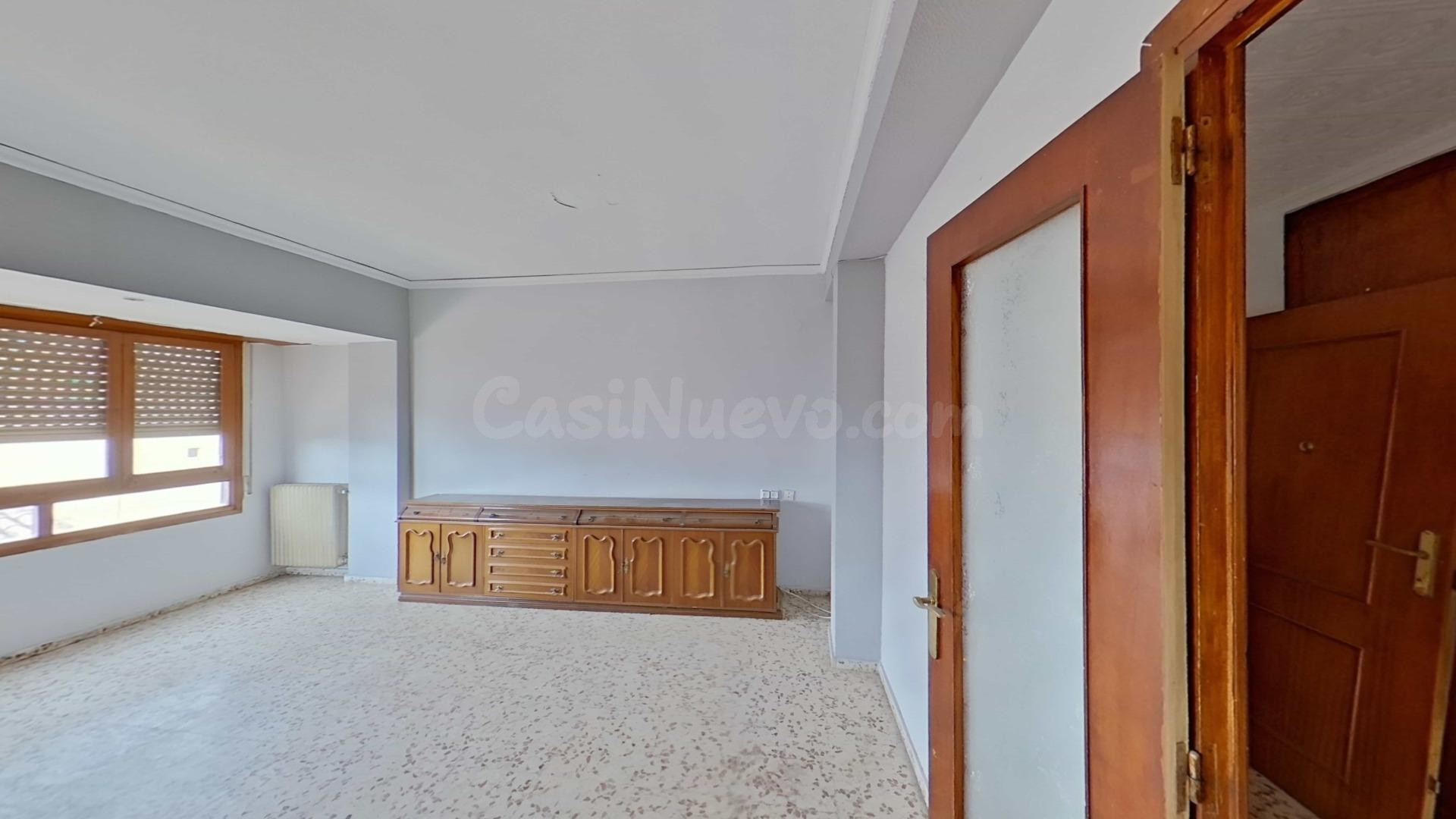 Amplio piso en el centro de Almansa - Oportunidad para refor