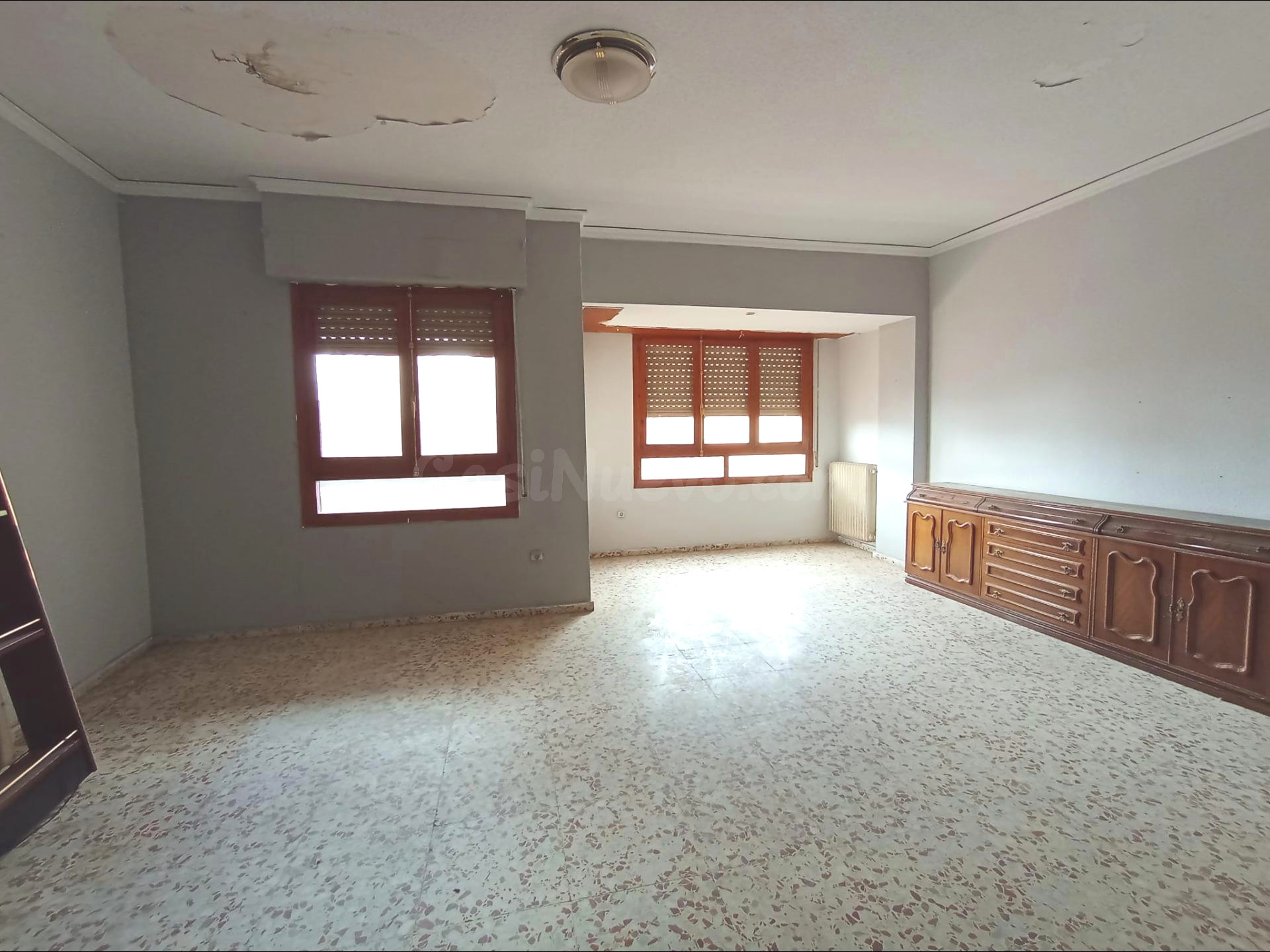 Amplio piso en el centro de Almansa - Oportunidad para refor - foto 4