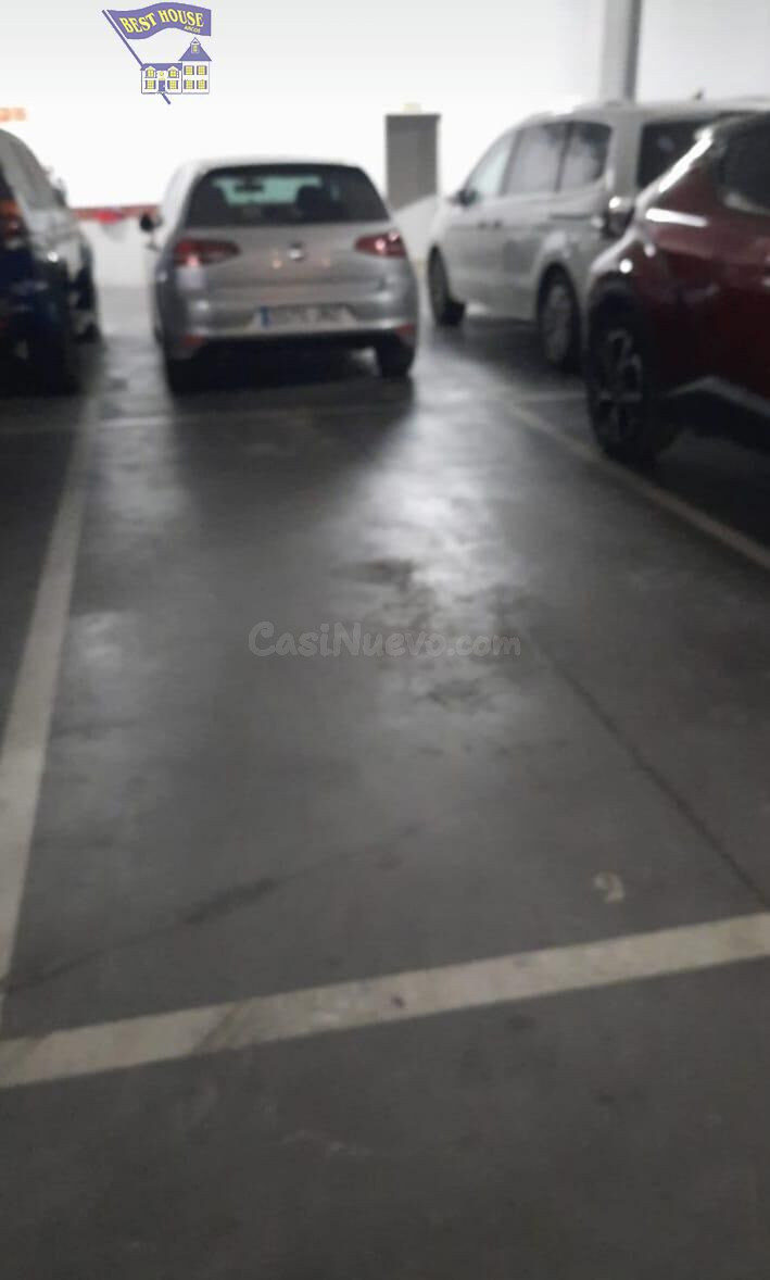 SE VENDE PLAZA DE GARAJE EN ZONA DEL PORTICHUELO