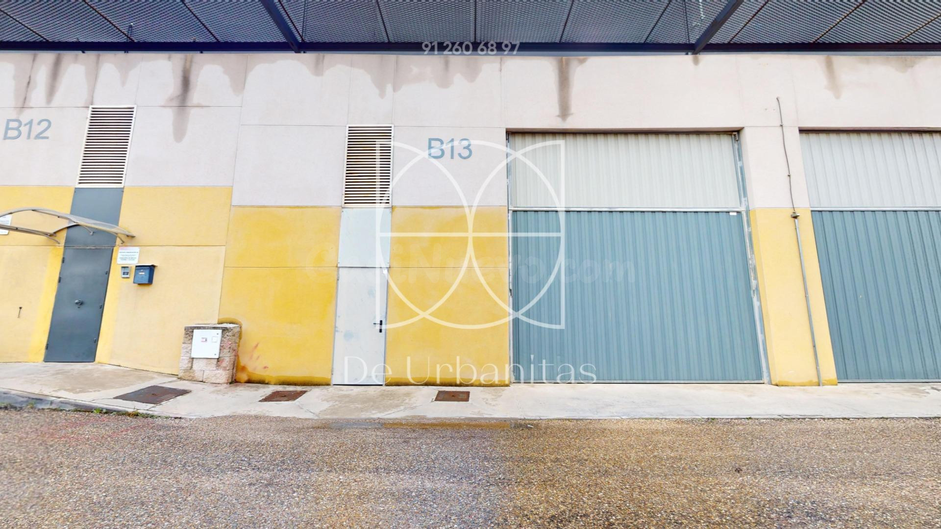 Nave industrial 290m² en alquiler - Los Olivos