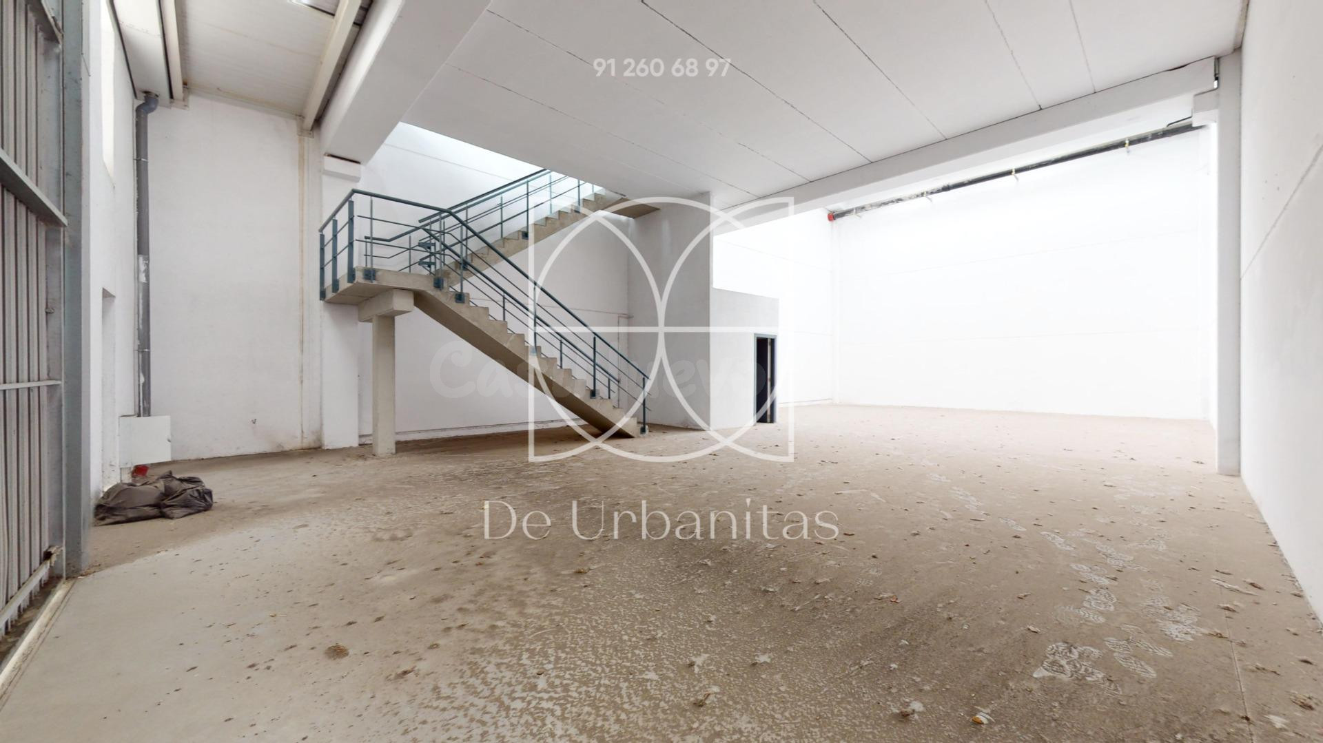 Nave industrial 290m² en alquiler - Los Olivos - foto 2