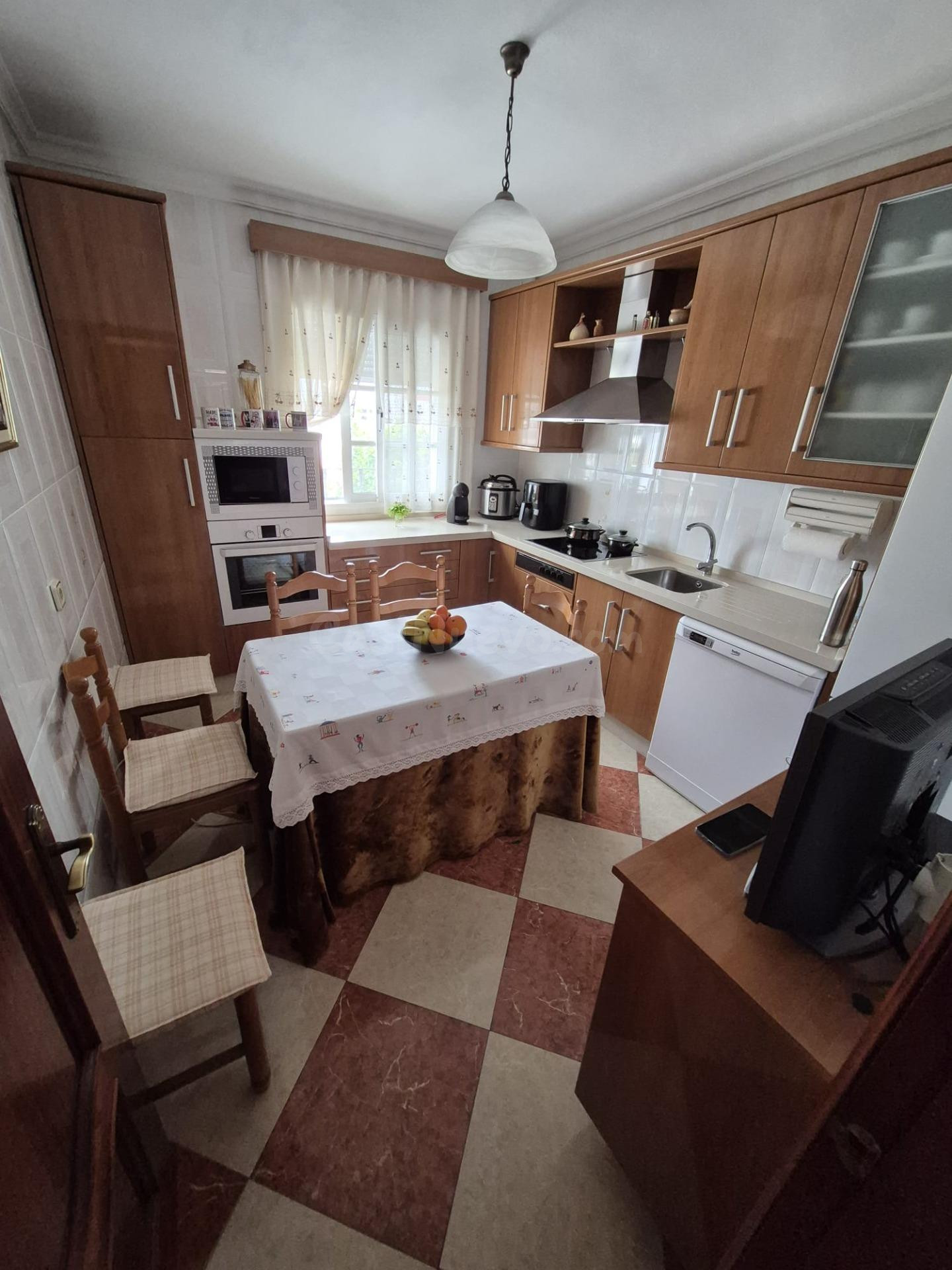SE VENDE CASA EN ZONA DE JÉDULA