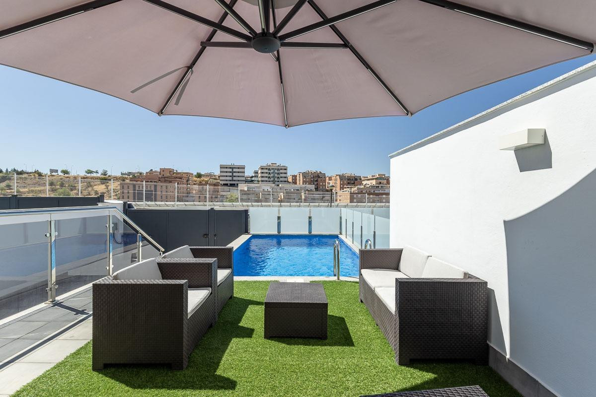 Vivienda de lujo en Urbanización SERRALLO HILLS. - foto 4