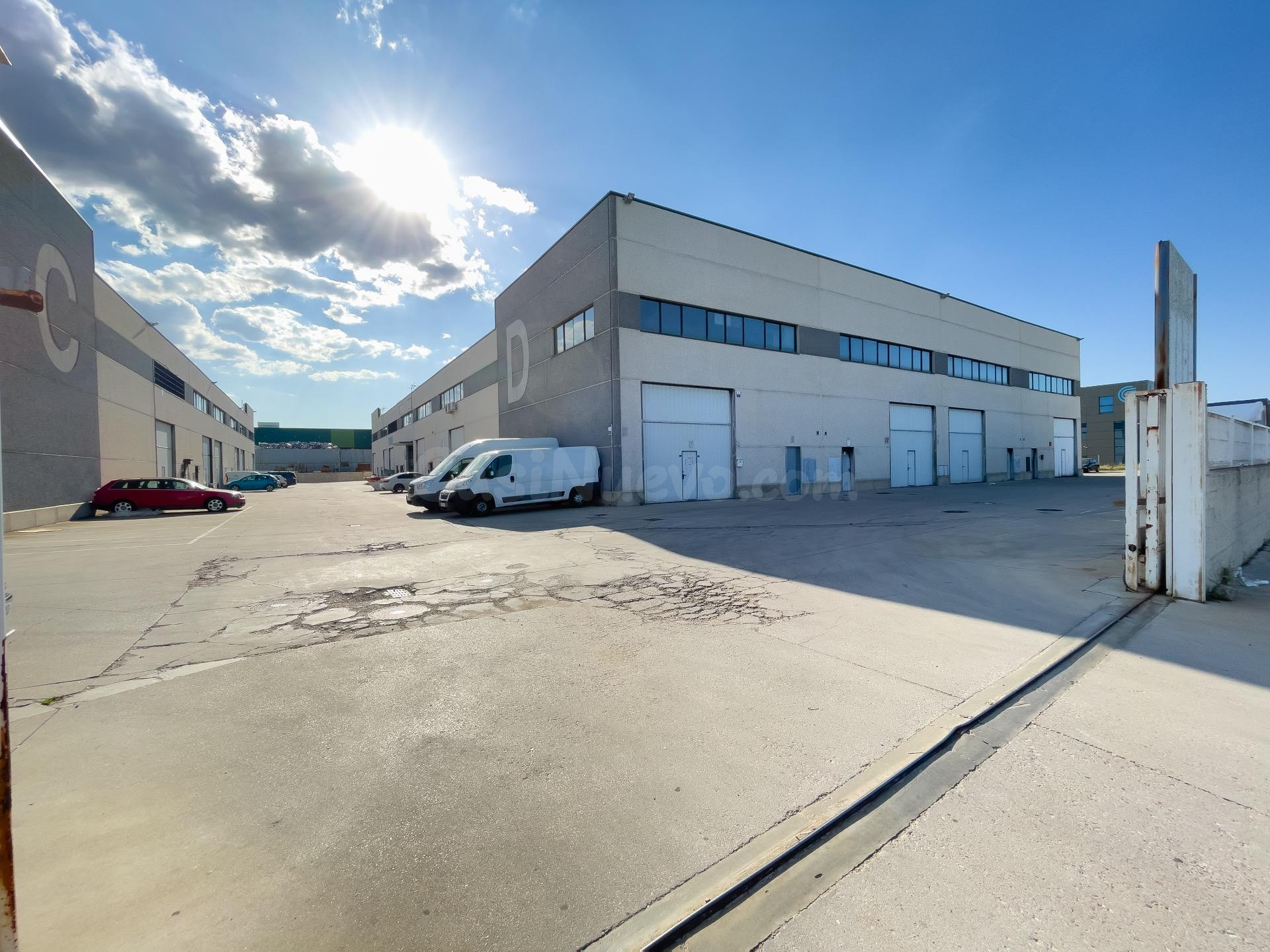 Nave industrial 307m² en alquiler - Los Olivos
