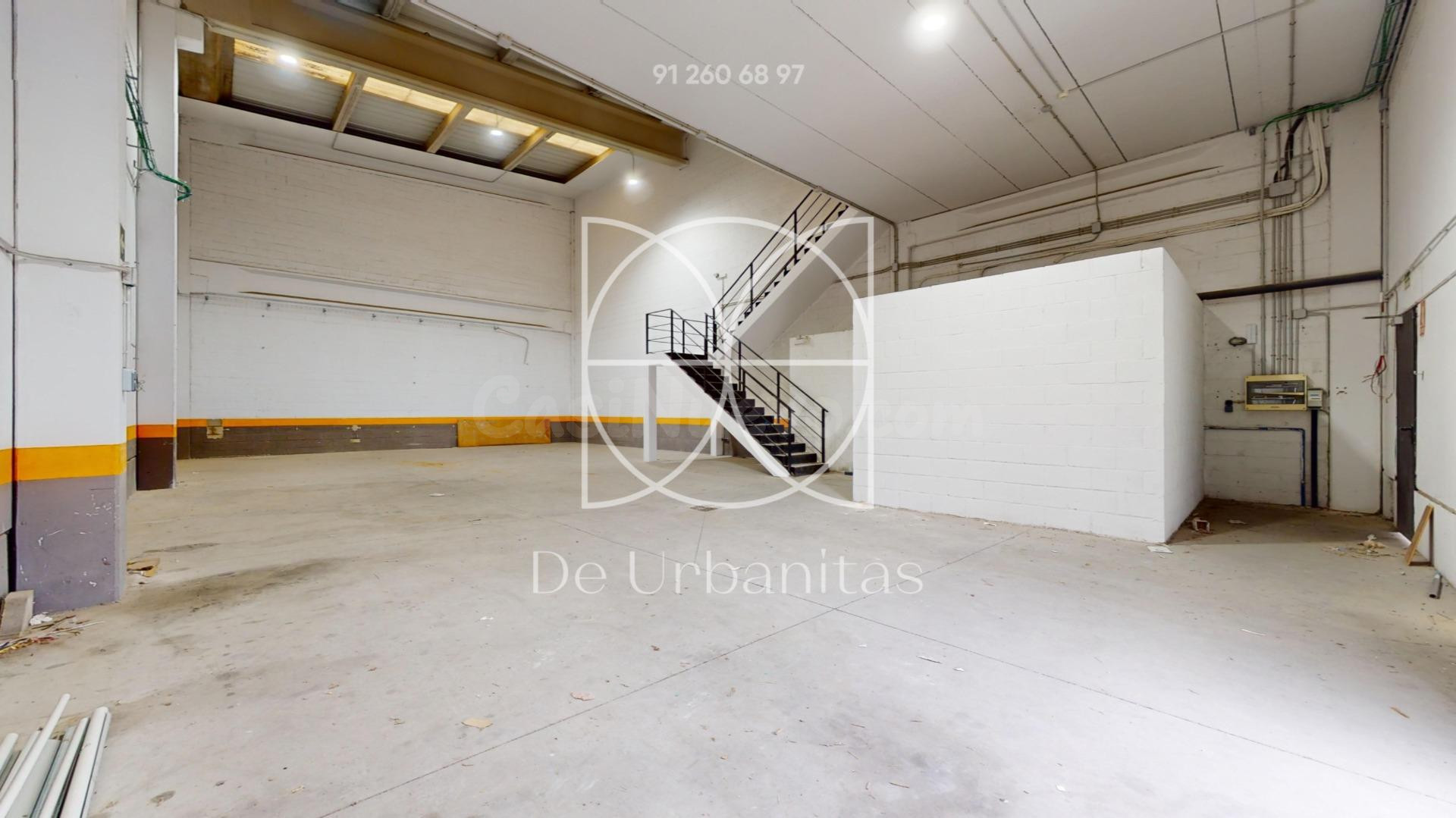 Nave industrial 307m² en alquiler - Los Olivos - foto 4