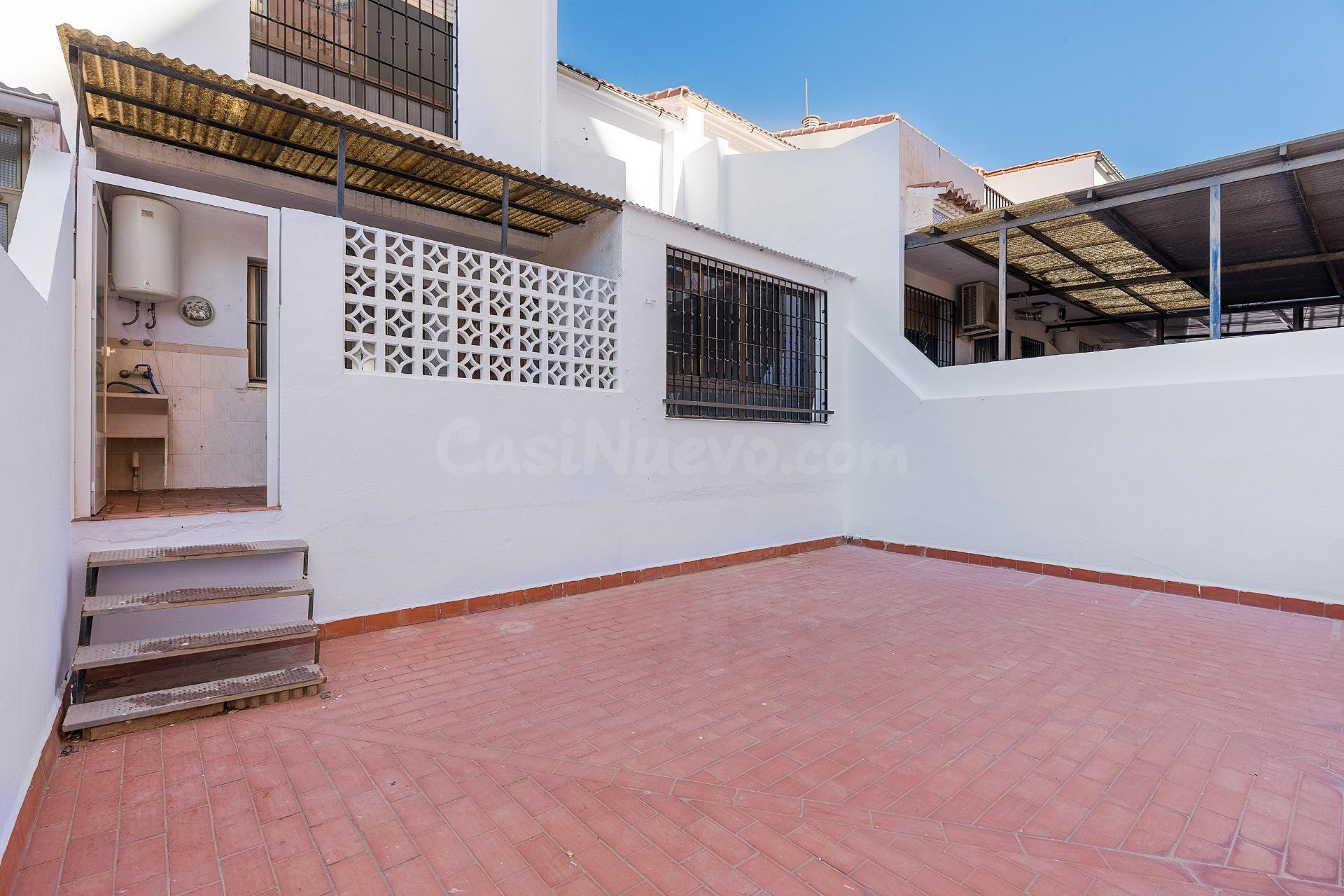 CASA ADOSADA EN MOTRIL - foto 5