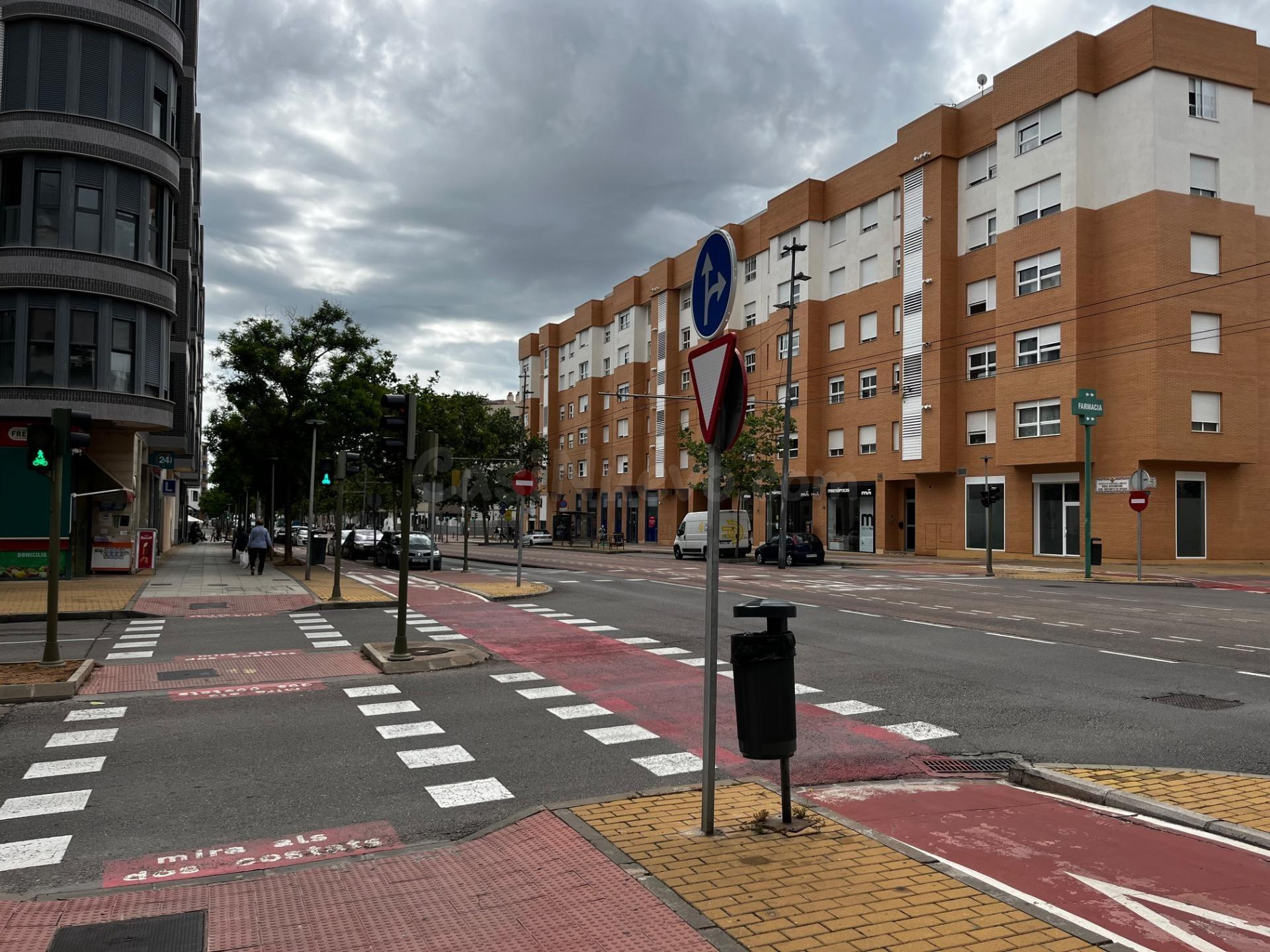 Garaje en Passeig de la Universidad, 40 - foto 2