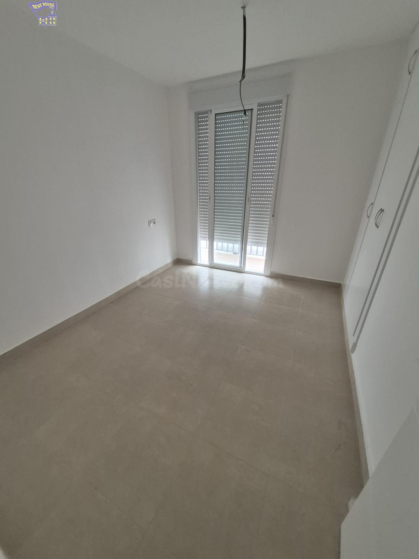 SE VENDE PISO EN PRIMERA PLANTA EN ZONA BARRIO BAJO