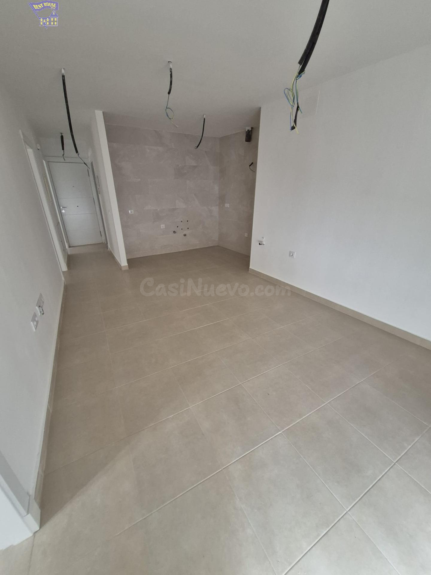 SE VENDE PISO EN PRIMERA PLANTA EN ZONA BARRIO BAJO - foto 4