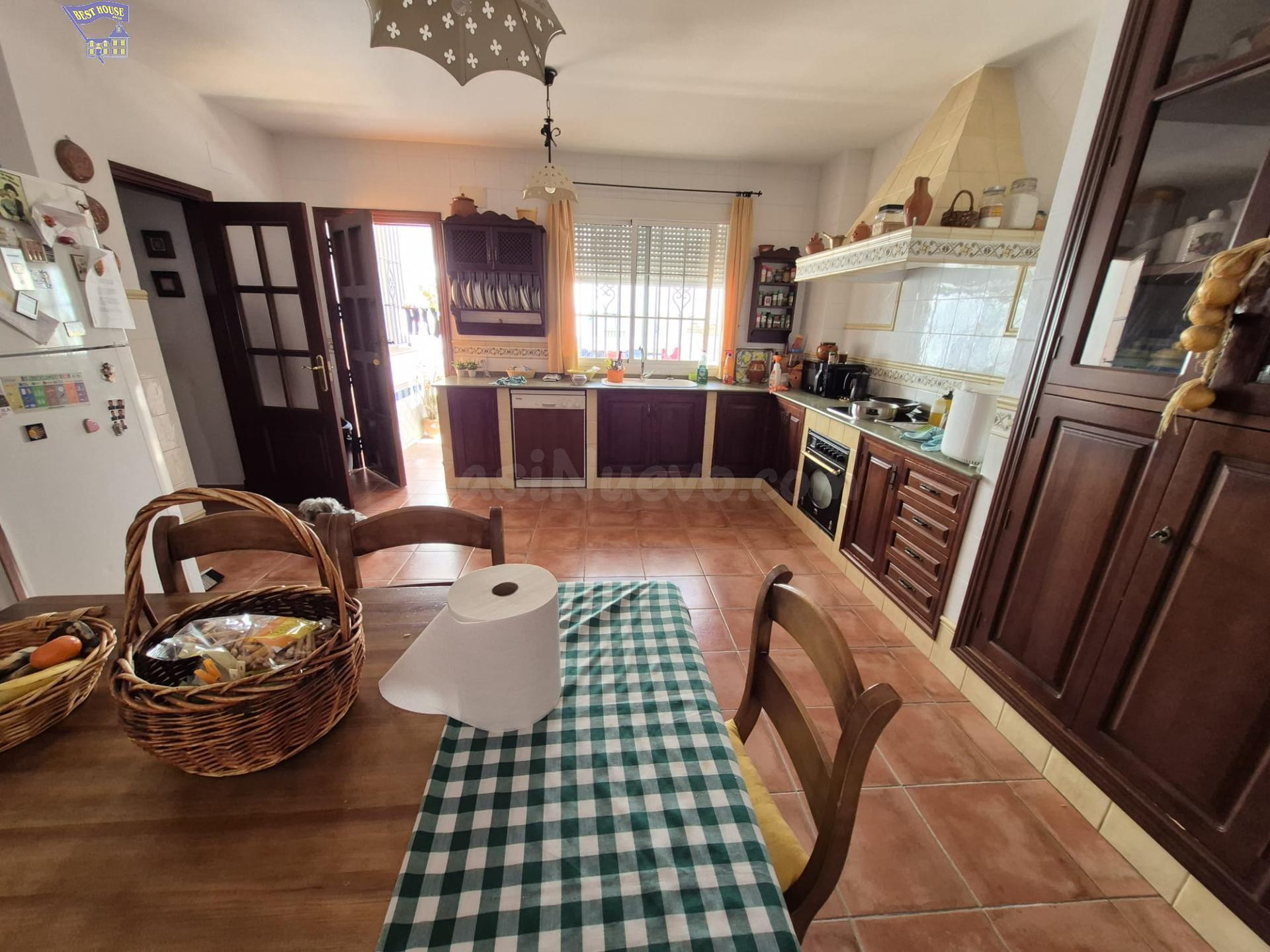 SE VENDE CASA INDEPENDIENTE EN ZONA DEL PORTICHUELO - foto 5