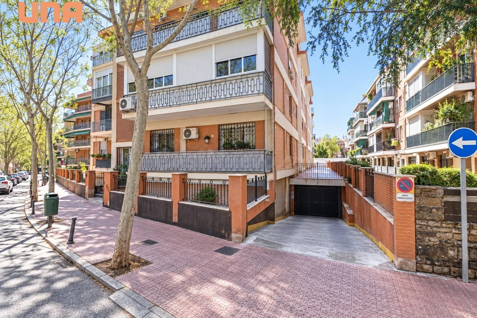 Se vende Plaza de garaje en Santa Rosa (Los Arboles)