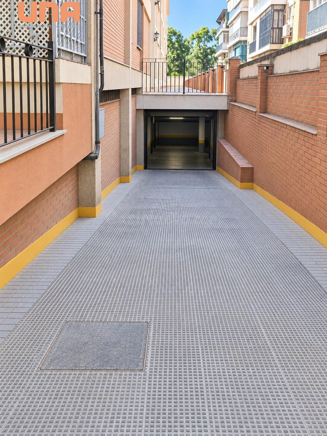 Se vende Plaza de garaje en Santa Rosa (Los Arboles) - foto 2