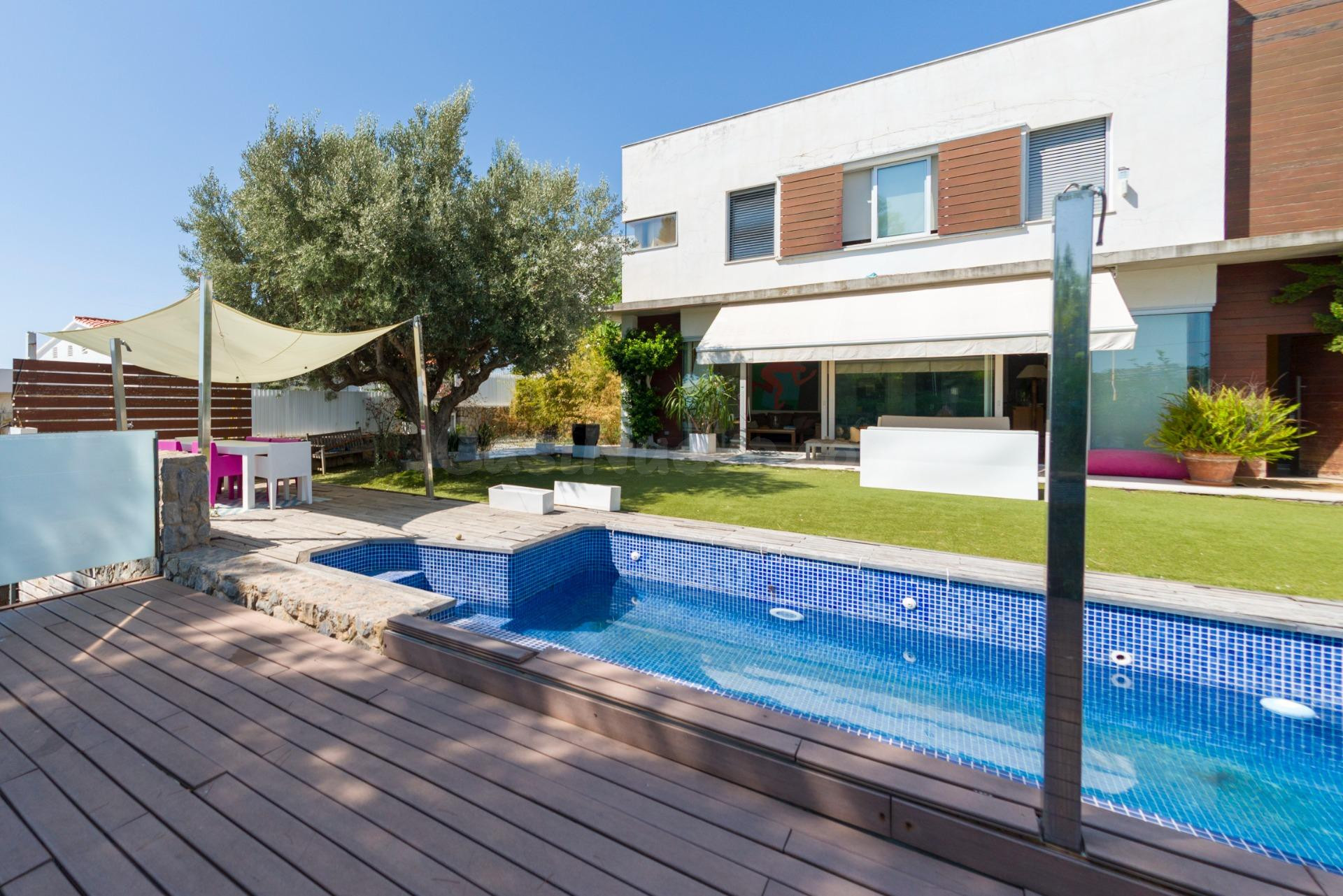 VILLA EN PLAYETAS CON ESPECTACULARES VISTAS AL MEDITERRÁNEO - foto 2