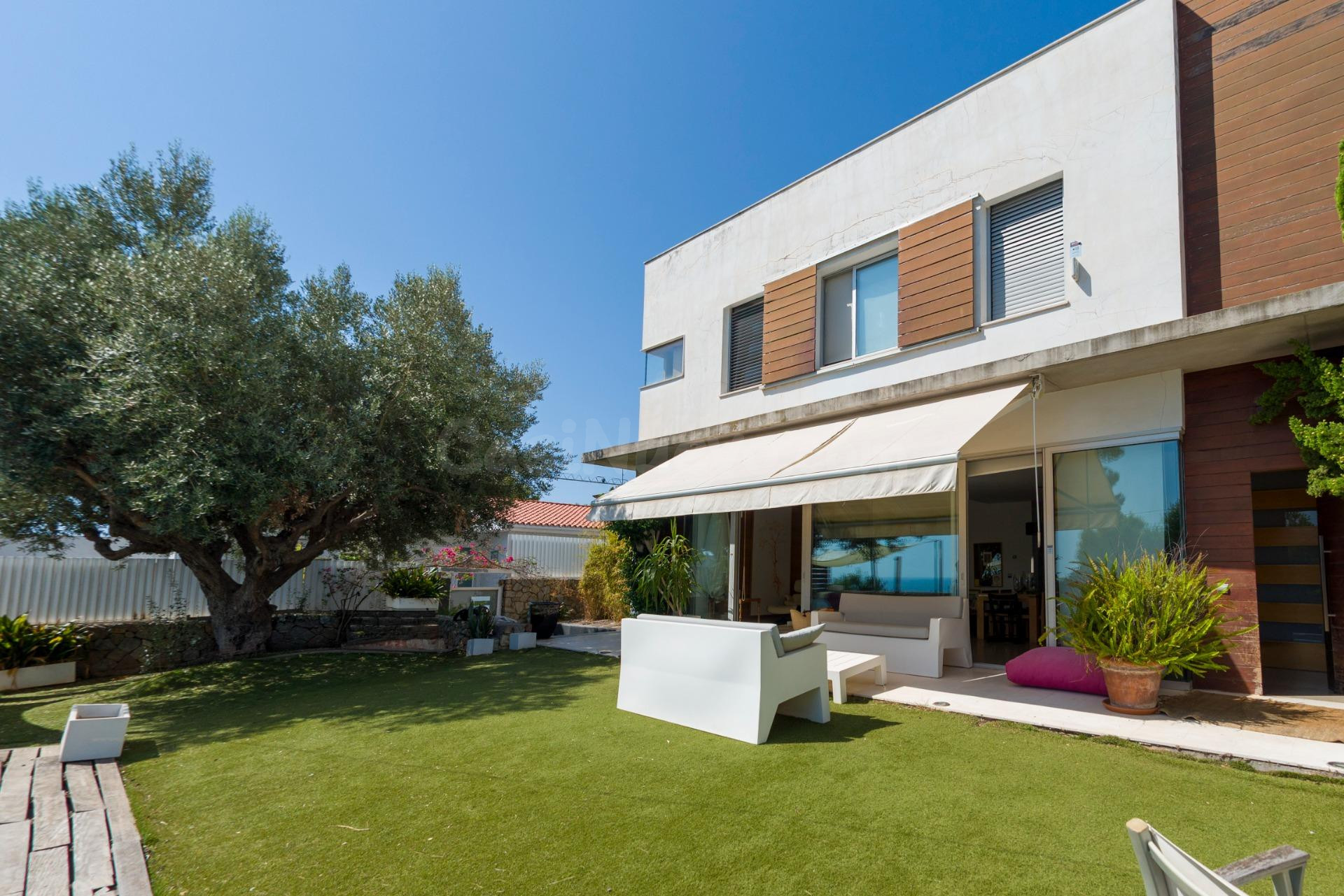 VILLA EN PLAYETAS CON ESPECTACULARES VISTAS AL MEDITERRÁNEO - foto 3