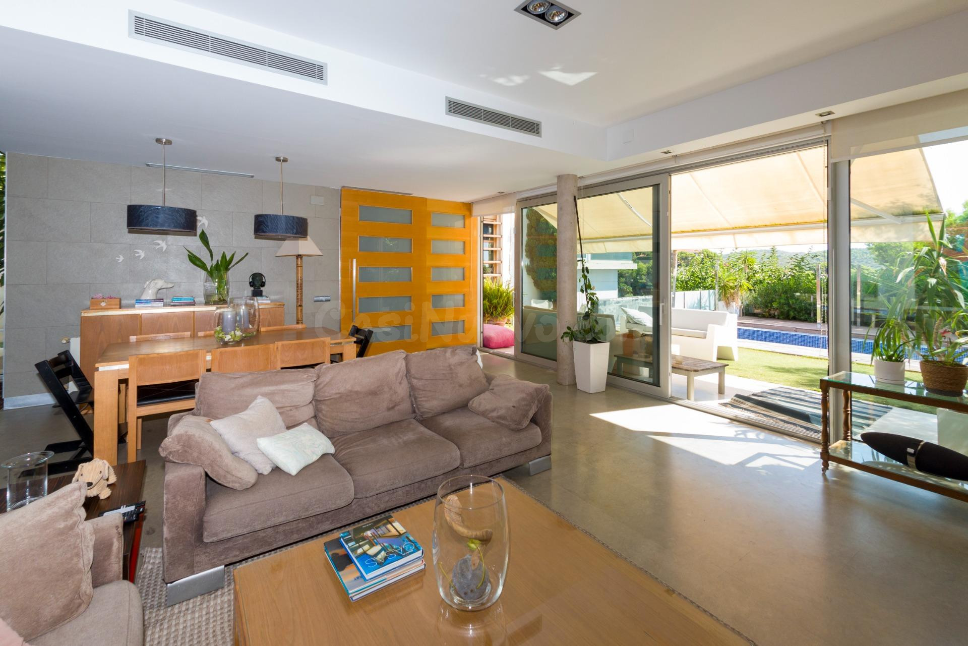 VILLA EN PLAYETAS CON ESPECTACULARES VISTAS AL MEDITERRÁNEO - foto 4