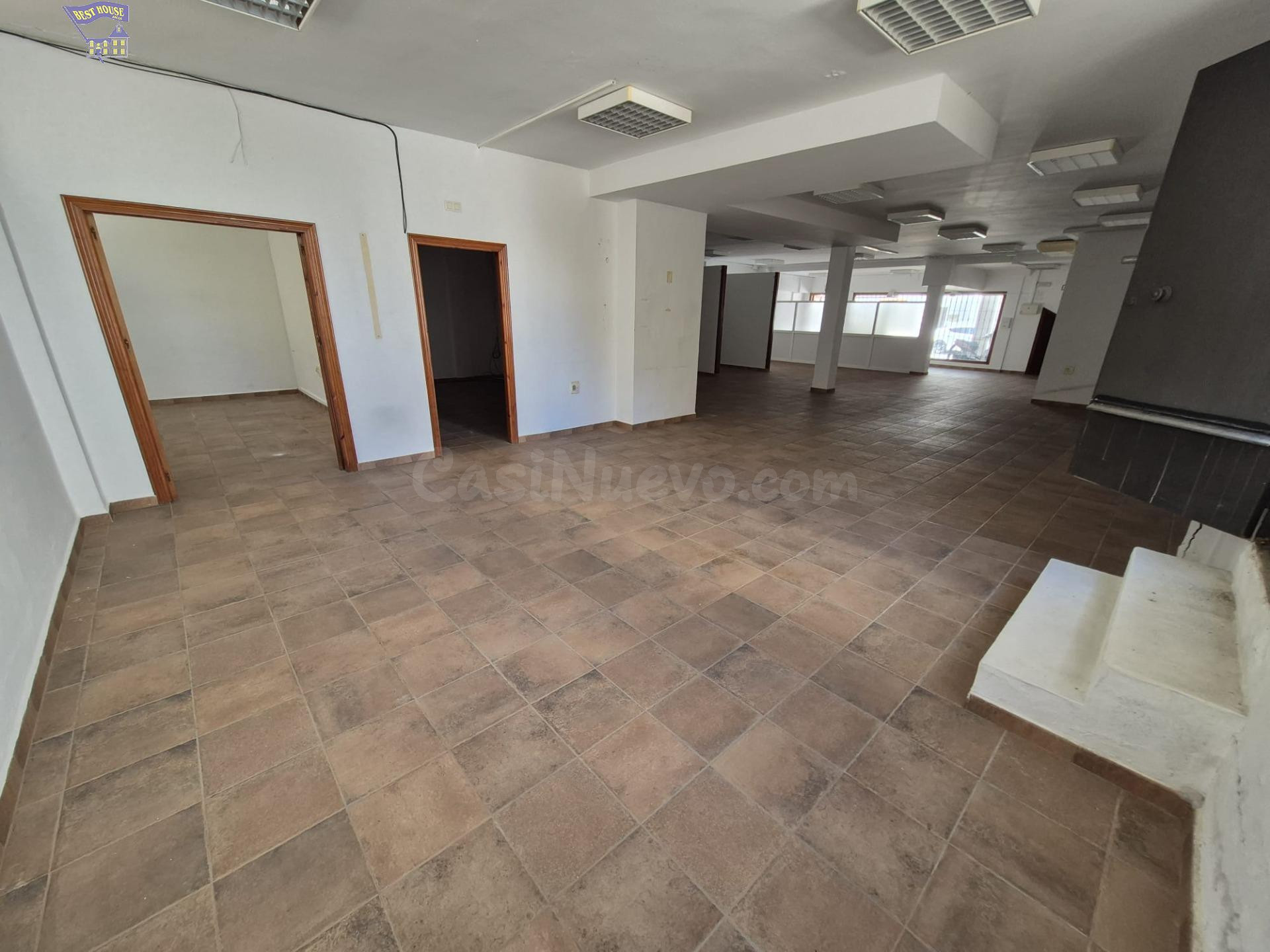 SE VENDE LOCAL EN ZONA DE LAS CANTERAS - foto 5