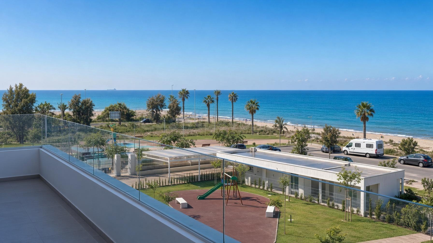 Estupendo apartamento frente al mar