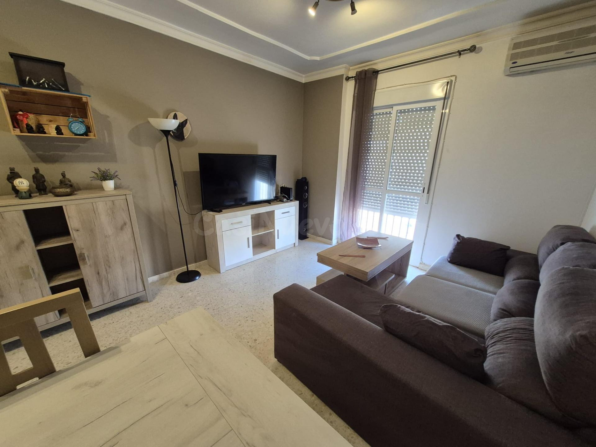SE VENDE PISO EN ZONA DE LAS CANTERAS