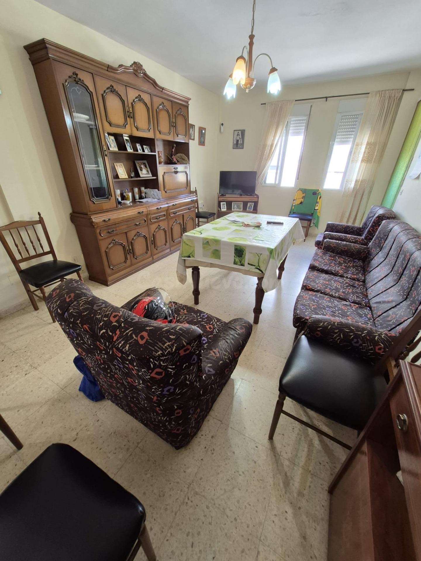 SE VENDE PISO EN ZONA DEL BARRIO BAJO EN ARCOS DE LA FRONTER