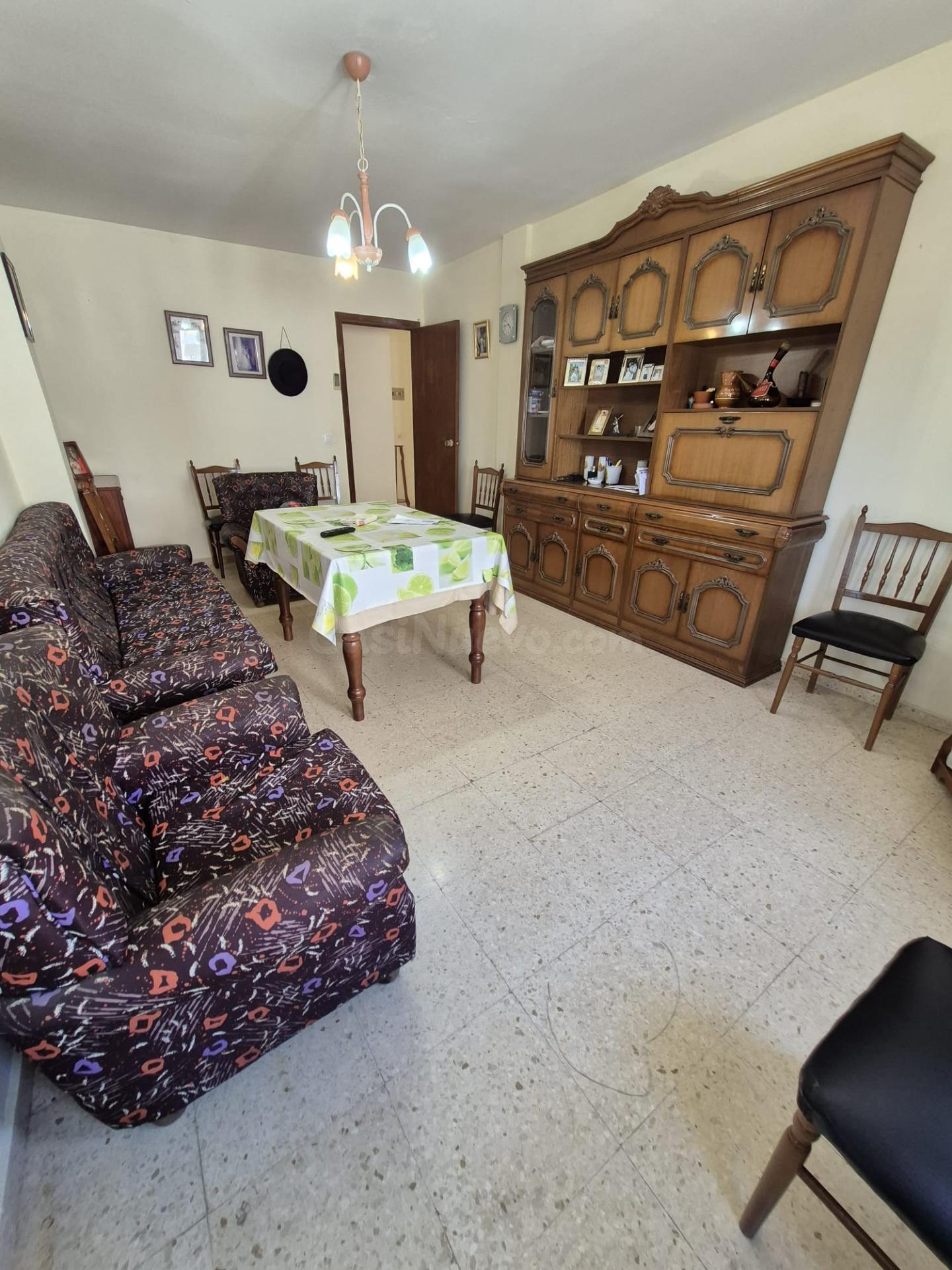 SE VENDE PISO EN ZONA DEL BARRIO BAJO EN ARCOS DE LA FRONTER - foto 3