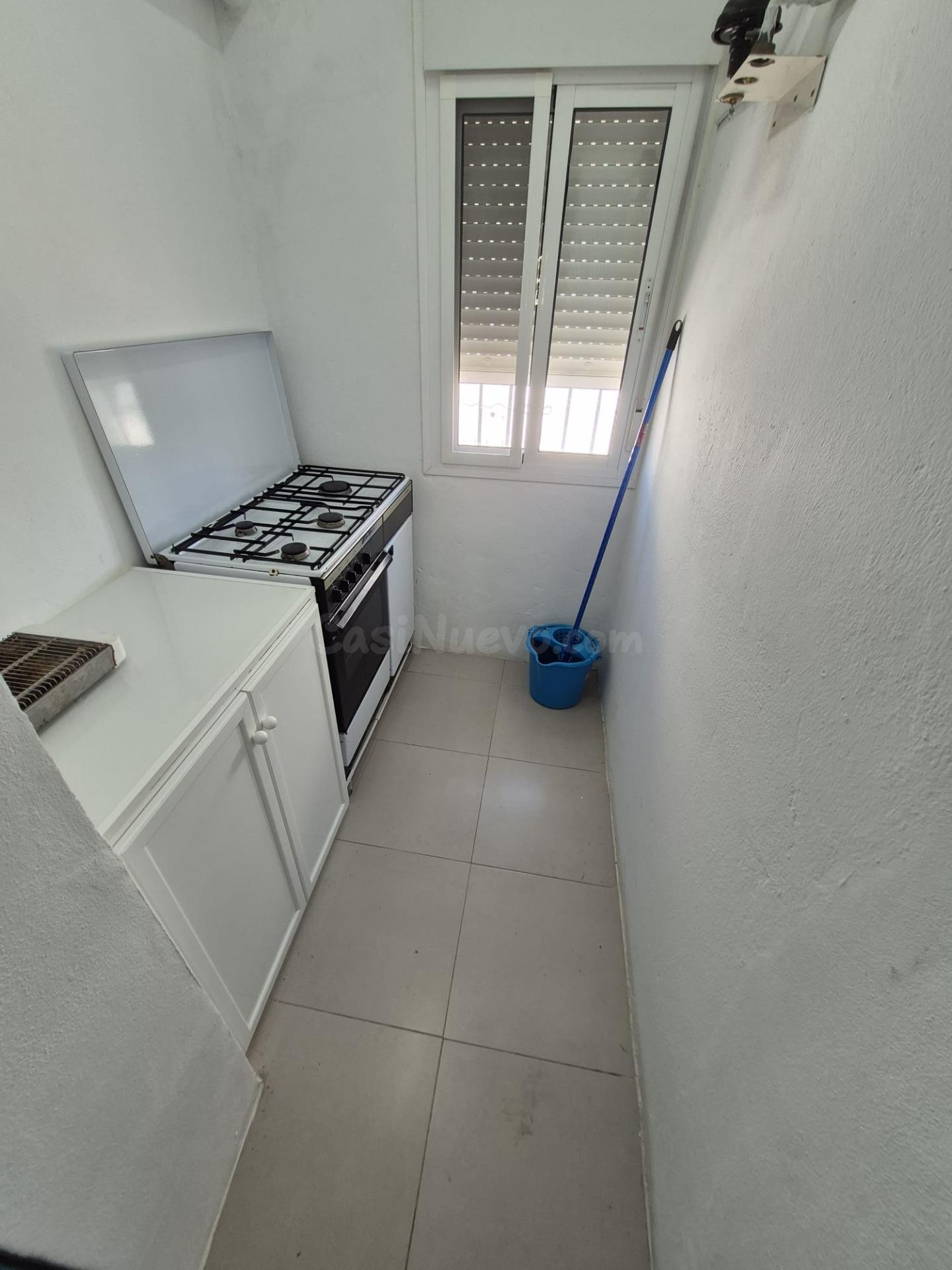 SE VENDE PISO EN ZONA DEL BARRIO BAJO EN ARCOS DE LA FRONTER - foto 4