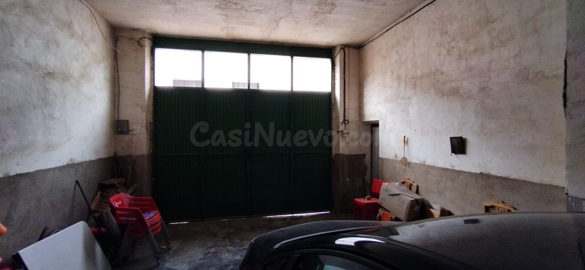 Garaje 100m² en venta - Barrio nuevo pozo - foto 2