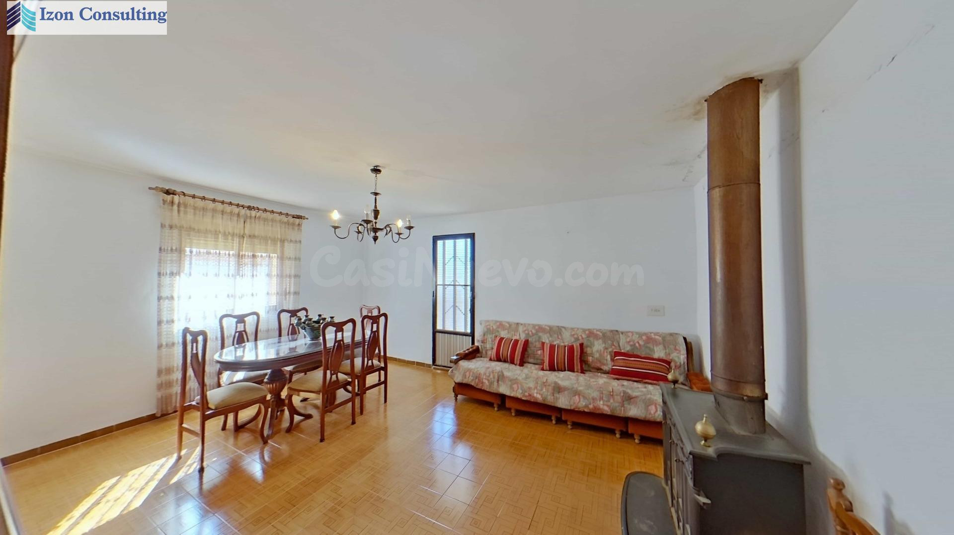 CASA AMPLIA EN BIENSERVIDA CON PATIO, TERRAZA Y GARAJE¡¡¡FIN - foto 2