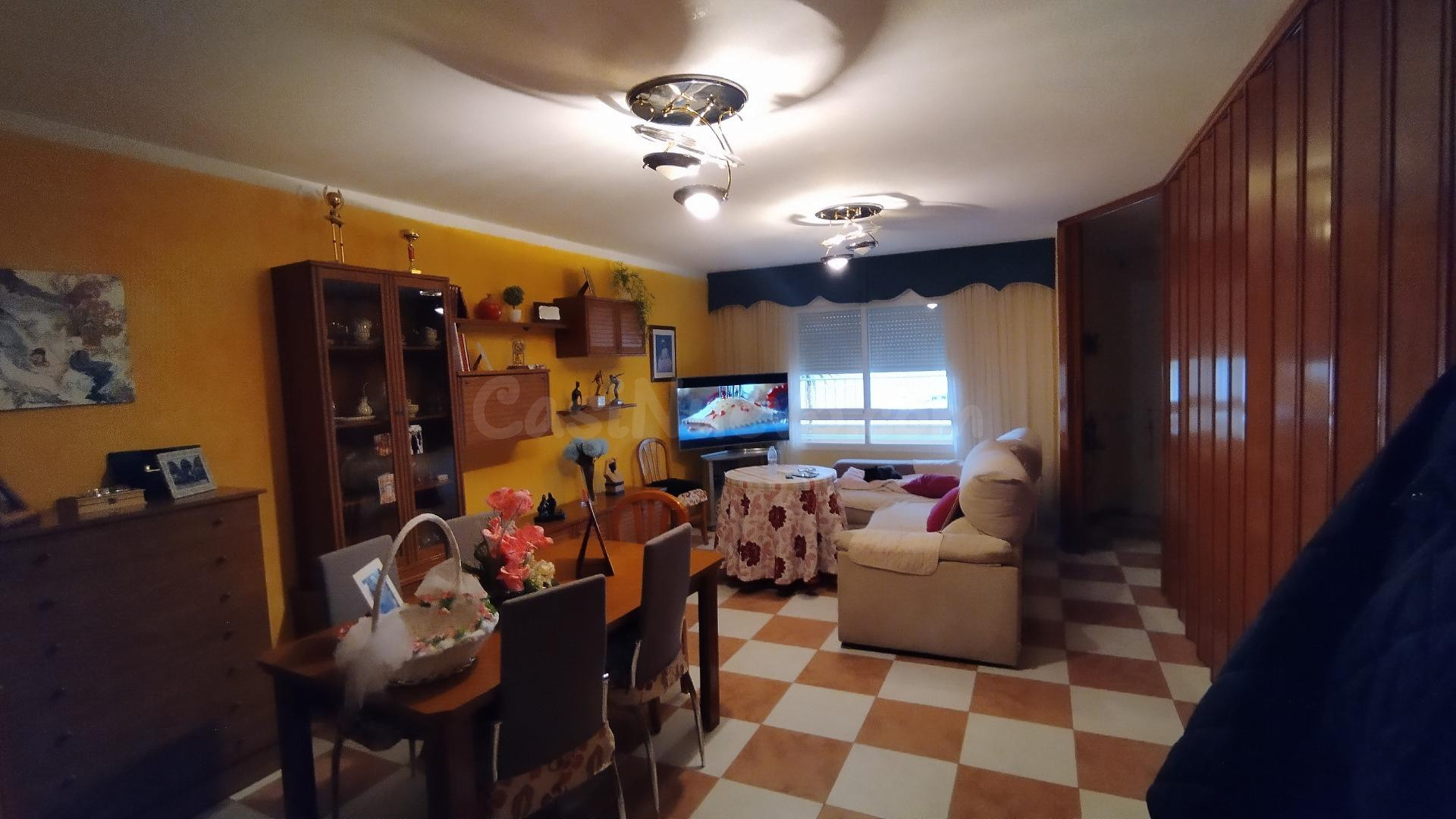Casa 4 habitaciones 252m² en venta - Barrio de la alegría - foto 2