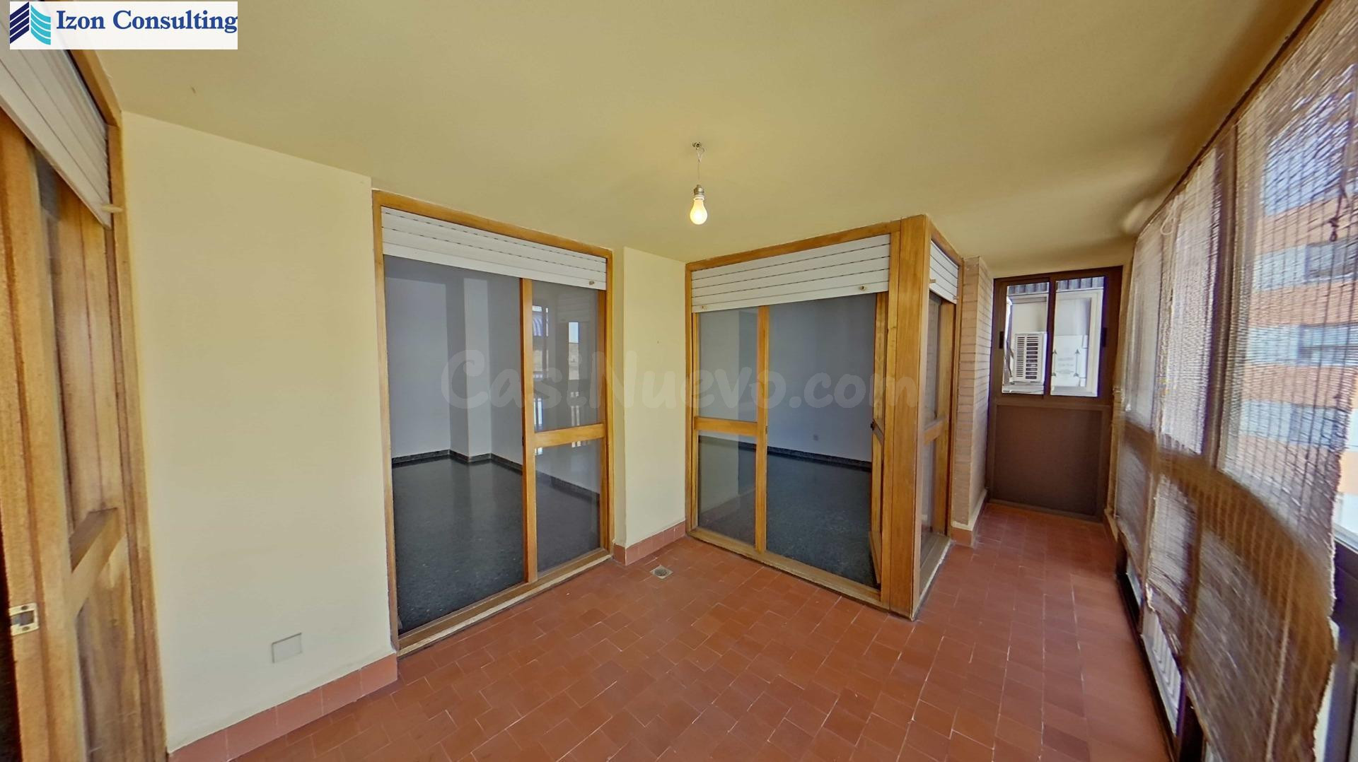 PISO EN ZONA VILLACERRADA CON GARAJE Y AMPLIA TERRAZA ACRIST