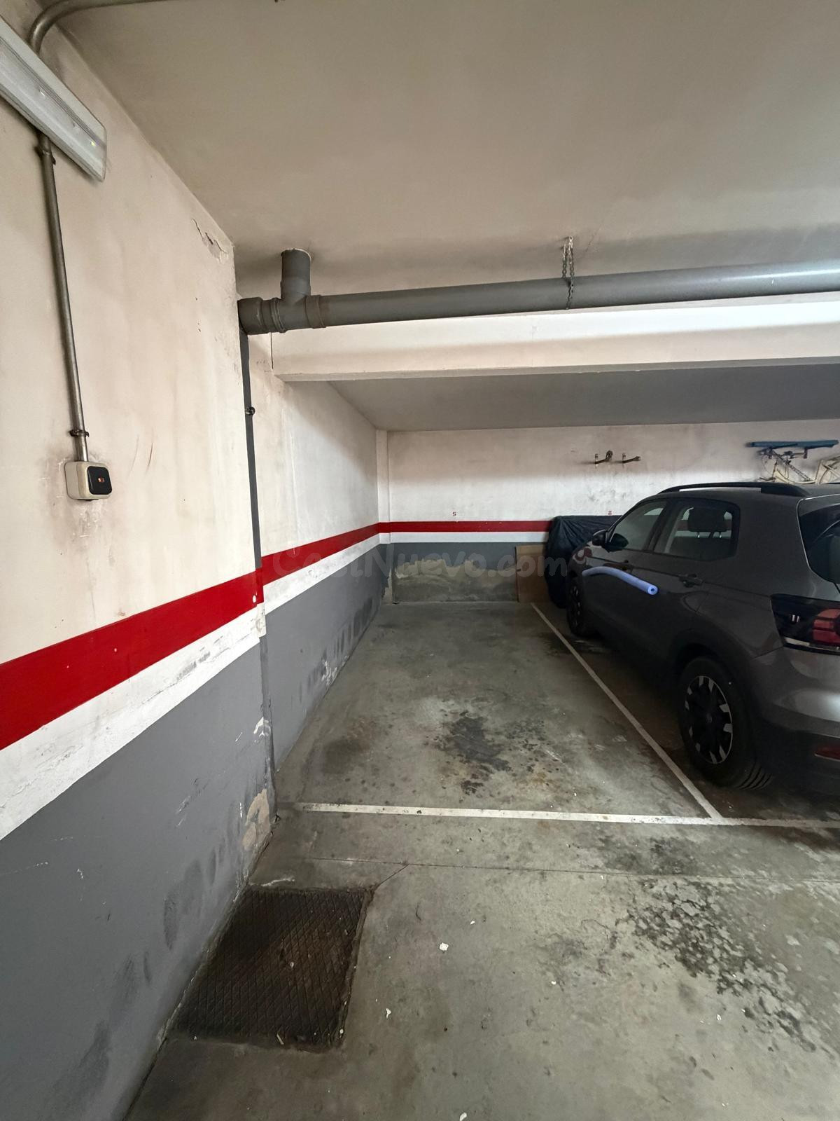 PLAZA DE PARKING EN VENTA EN BARRIO CENTRO DE CORNELLA DE LL - foto 2
