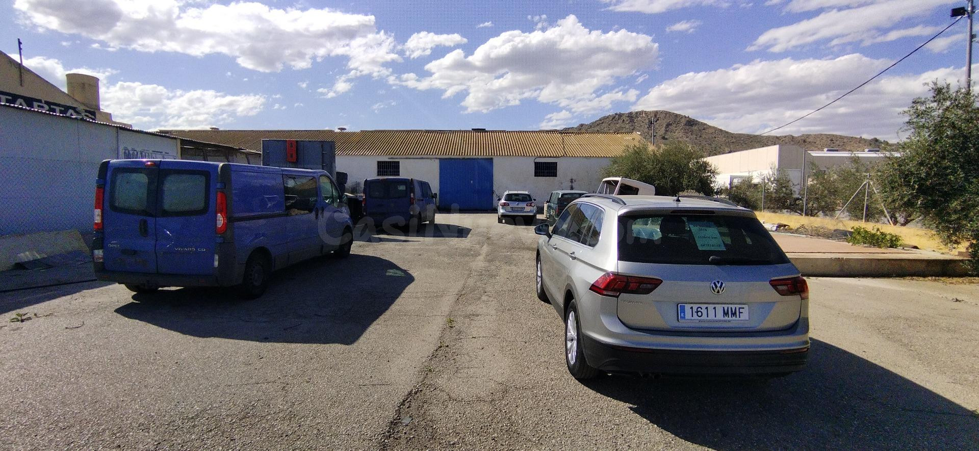Nave industrial 200m² en venta - Calasparra