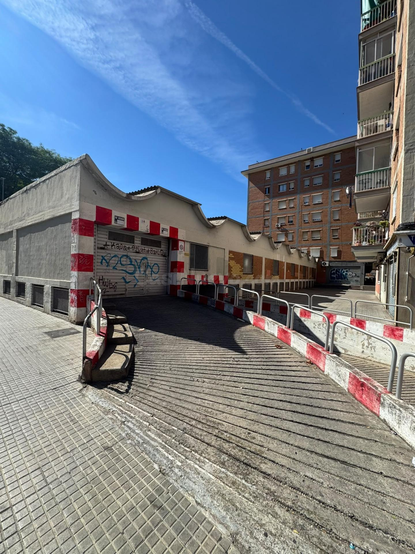 PLAZA DE PARKING PRIVADA SIN CONCESION EN BARRIO GAVARRA DE 