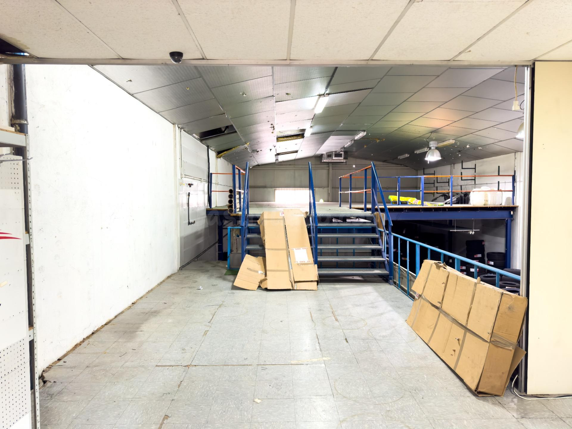 Nave industrial 327m² en alquiler - Torrejon de velasco - foto 2
