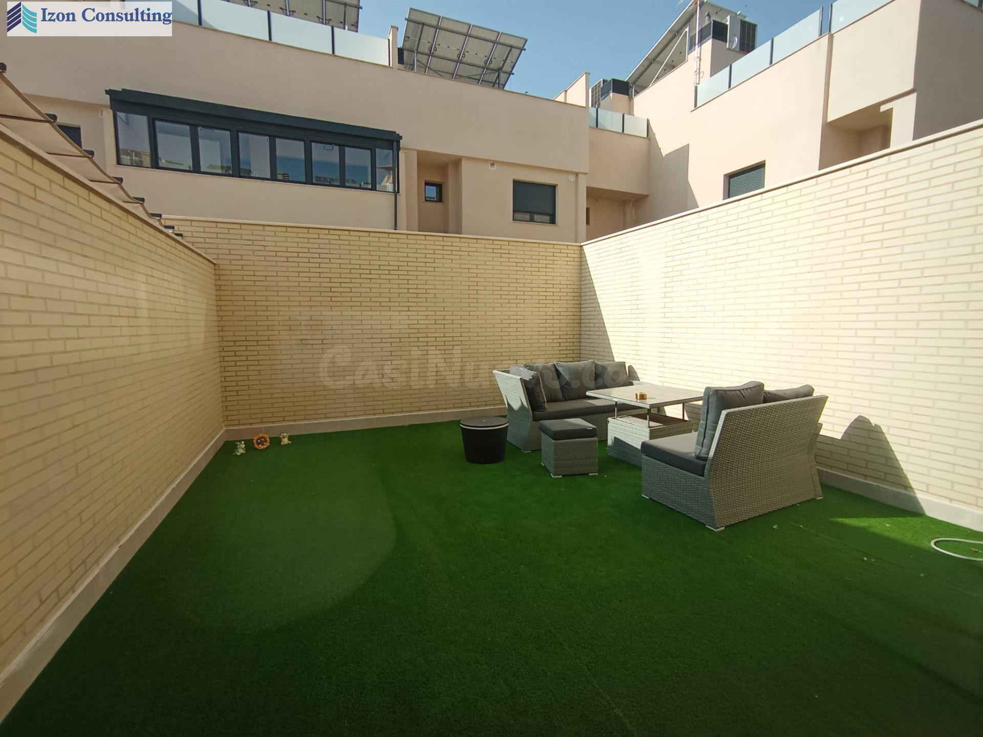 Espectacular adosado de 2024 con piscina propia y aerotermi - foto 2